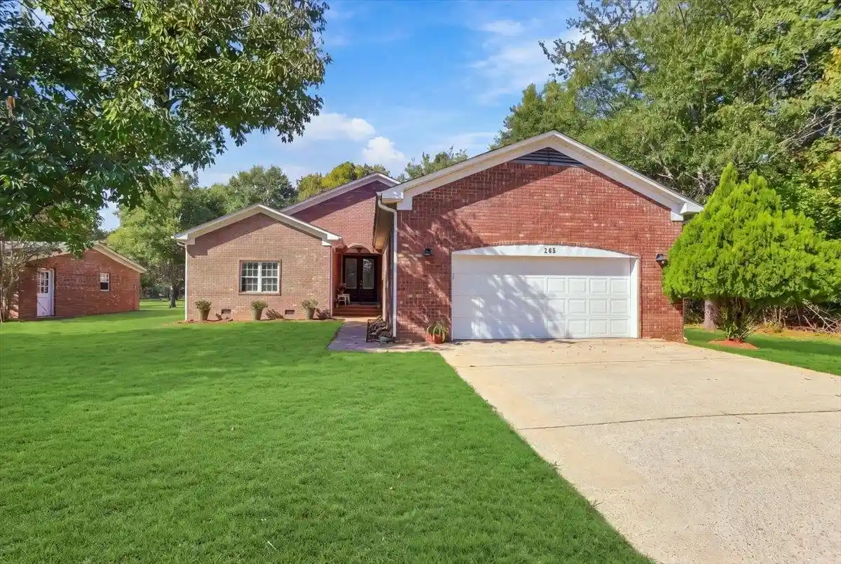 Photo 1 of Single family home for sale at 265 Welcome Ussery Dr, Saulsbury, TN 38067 | MLS# 10230667 | Listing updated on 2026-09-18