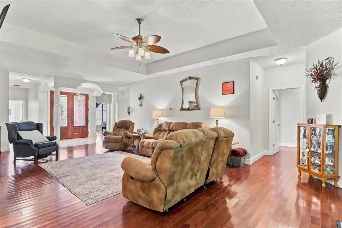 Photo 4 of Single family home for sale at 265 Welcome Ussery Dr, Saulsbury, TN 38067 | MLS# 10230667 | Listing updated on 2026-09-18