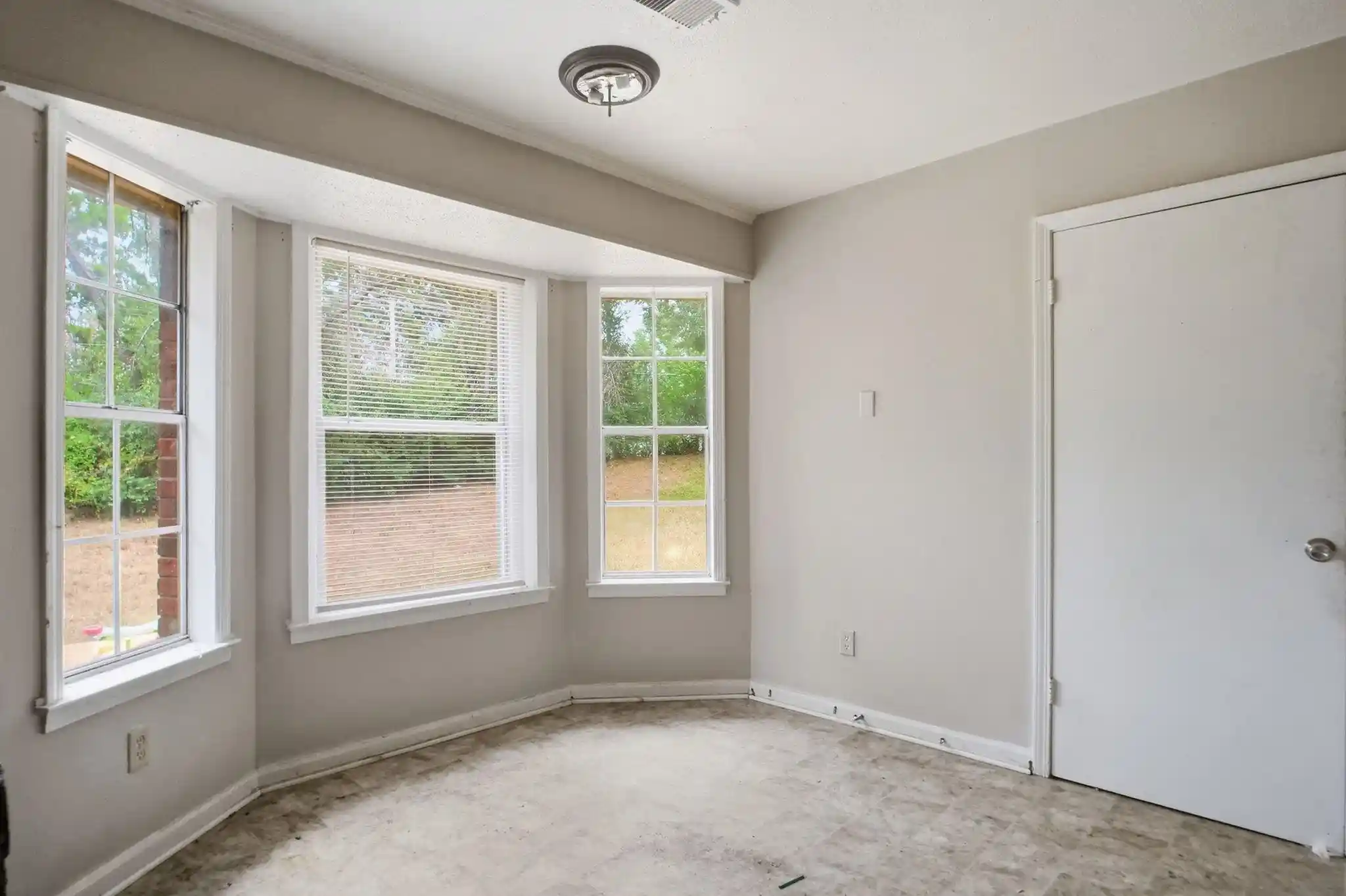Photo 4 of Sale Pending at 3621 Tulip Tree Cv, Memphis, TN 38115 | MLS# 10230681 | Listing updated on 2026-09-25