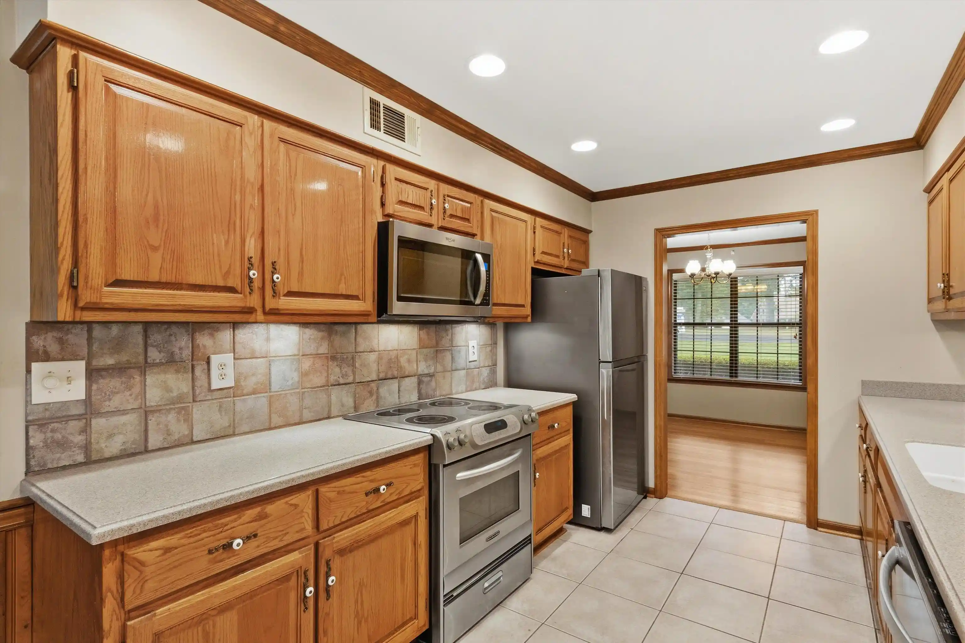 Photo 3 of Single family home for sale at 3961 Oak Rd, Bartlett, TN 38135 | MLS# 10230684 | Listing updated on 2026-09-24
