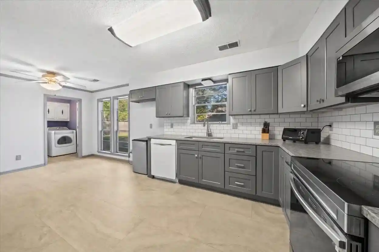 Photo 4 of Single family home for sale at 8438 River Glen Dr, Germantown, TN 38139 | MLS# 10230688 | Listing updated on 2026-09-18