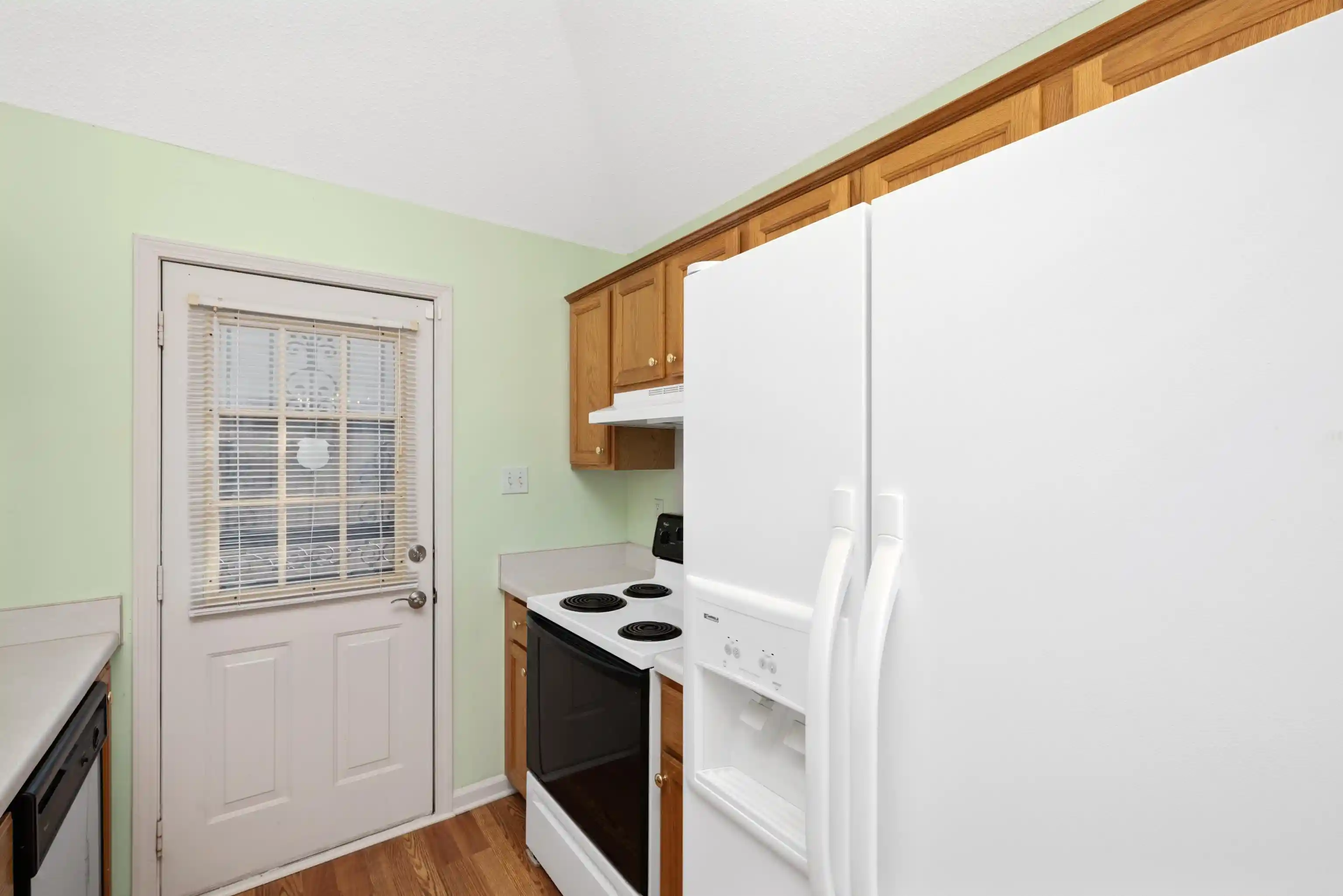 Photo 3 of Sale Pending at 3833 Walden Meadow Dr, Memphis, TN 38135 | MLS# 10230690 | Listing updated on 2026-09-22