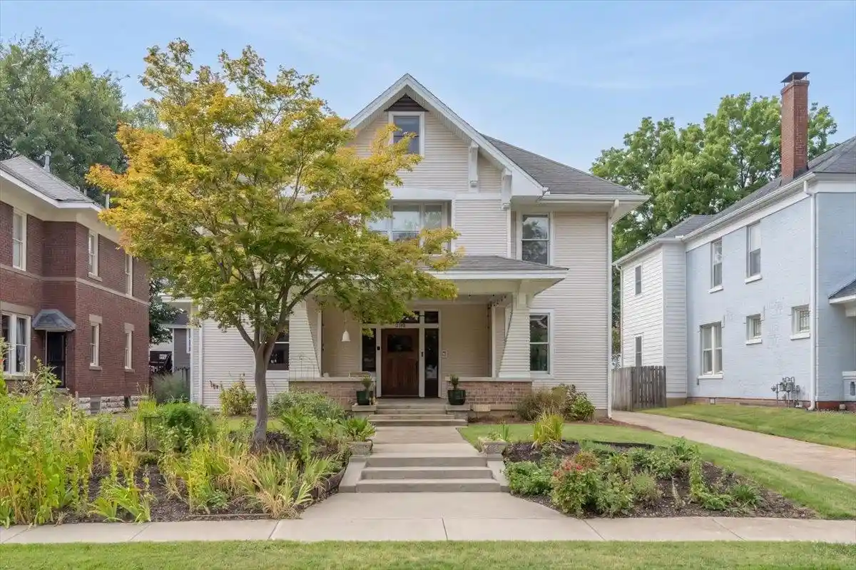 Photo 1 of Single family home for sale at 299 N Mcneil St, Memphis, TN 38112 | MLS# 10230708 | Listing updated on 2026-10-16