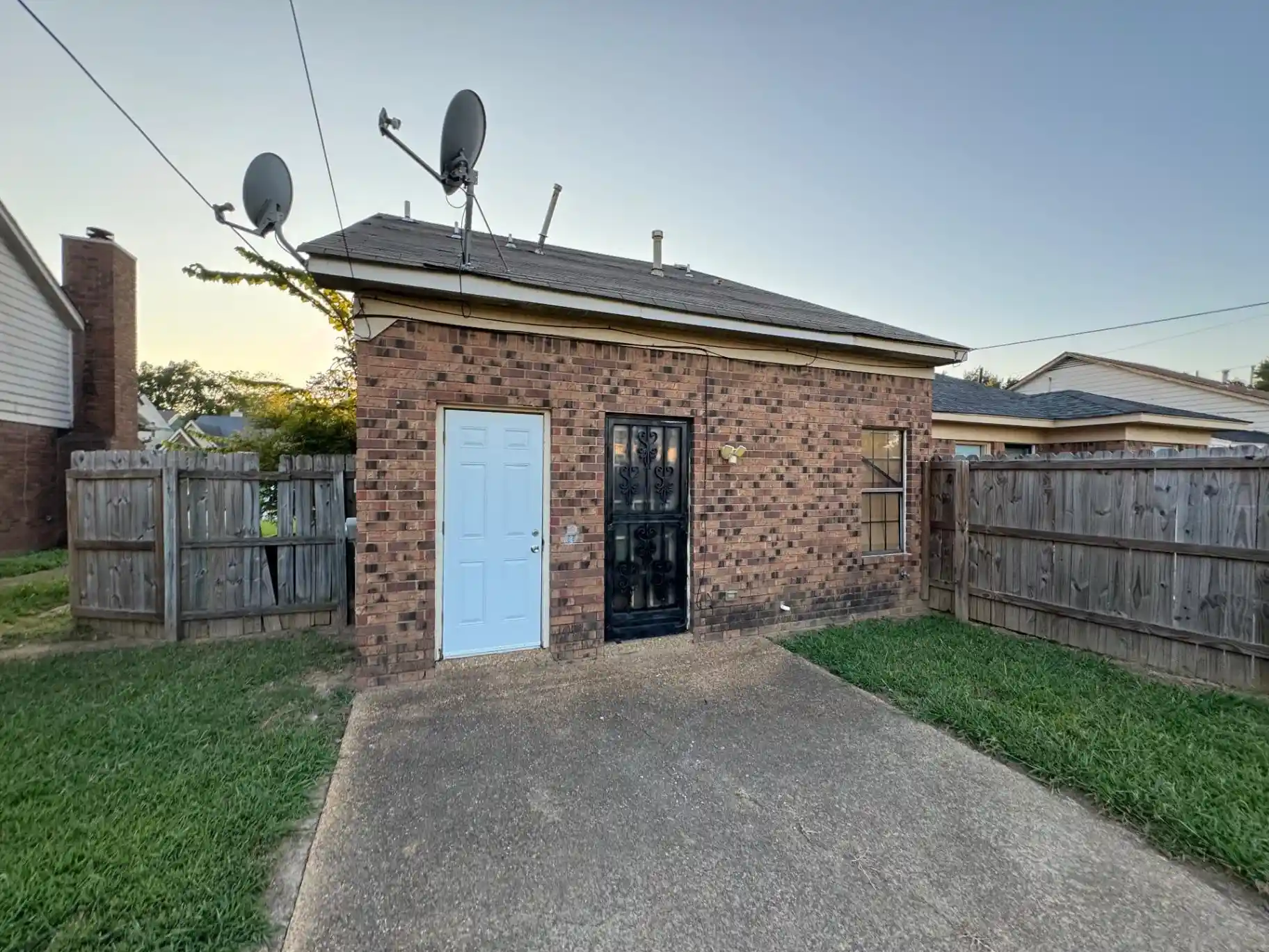 Photo 2 of Single family home for sale at 4394 Forest Valley Dr, Memphis, TN 38141 | MLS# 10230721 | Listing updated on 2026-09-18
