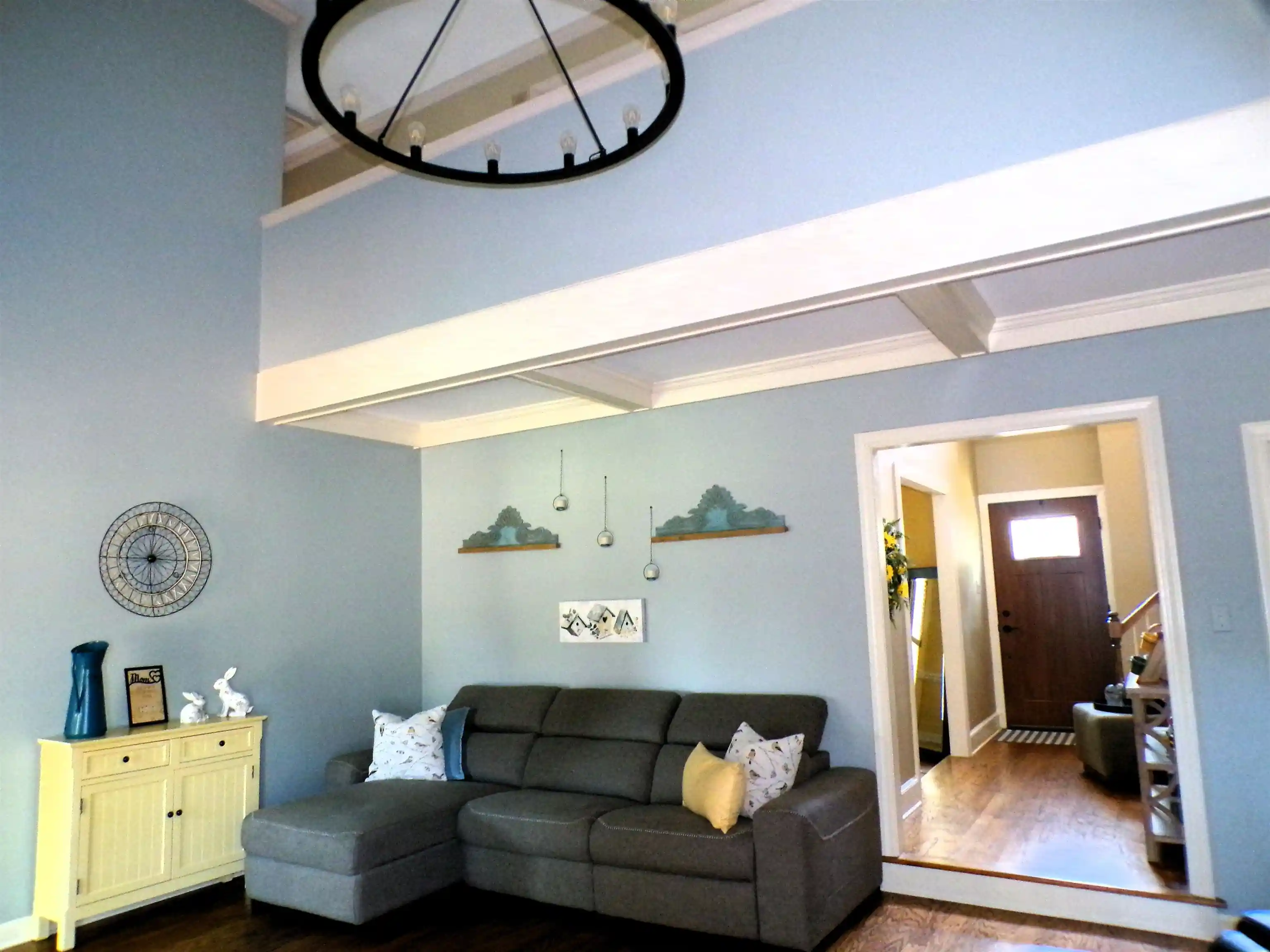 Photo 3 of Single family home for sale at 8746 Poplar Pike Dr, Germantown, TN 38138 | MLS# 10230737 | Listing updated on 2026-09-18