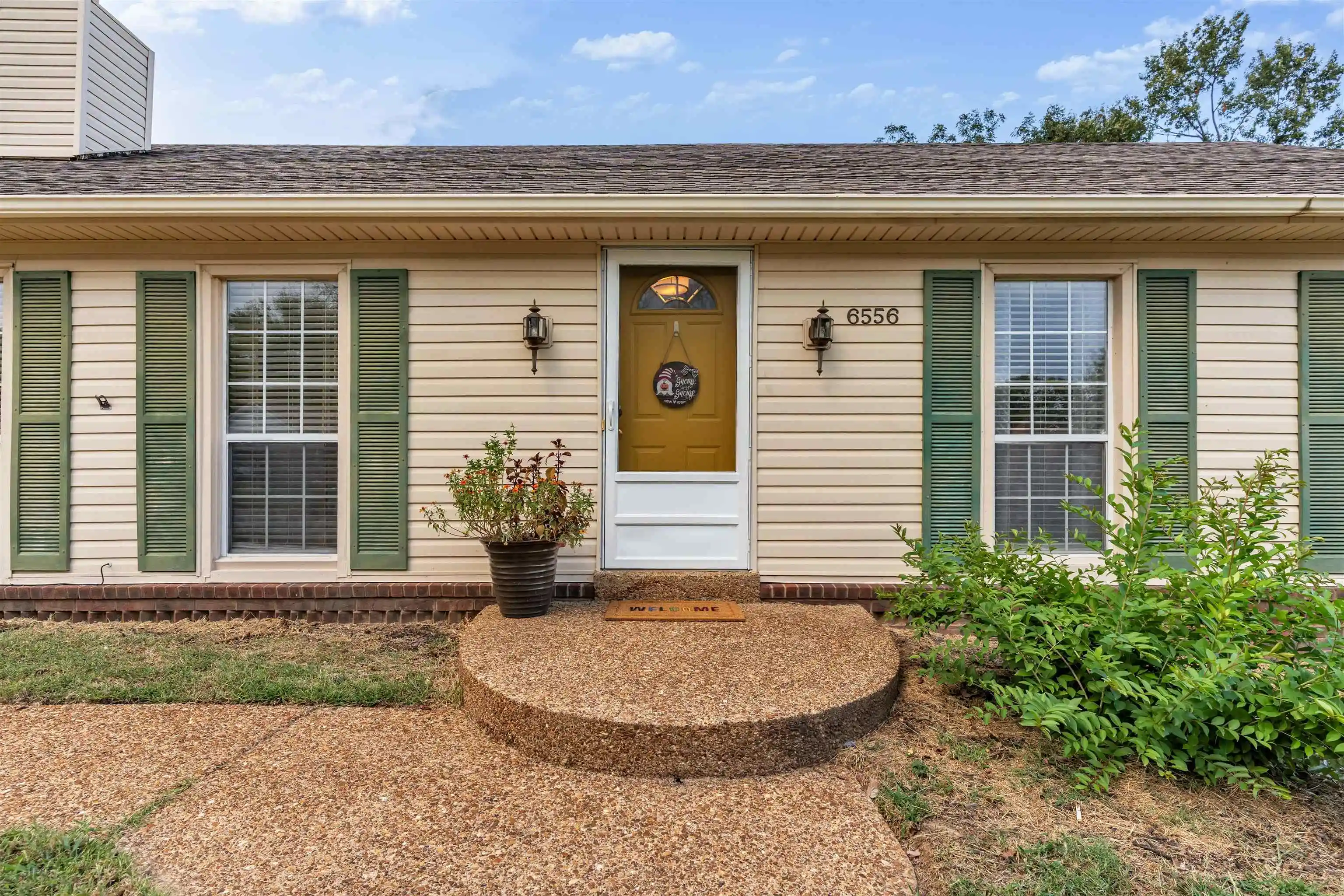 Photo 3 of Single family home for sale at 6556 Stockport Cv, Memphis, TN 38141 | MLS# 10230738 | Listing updated on 2026-10-03