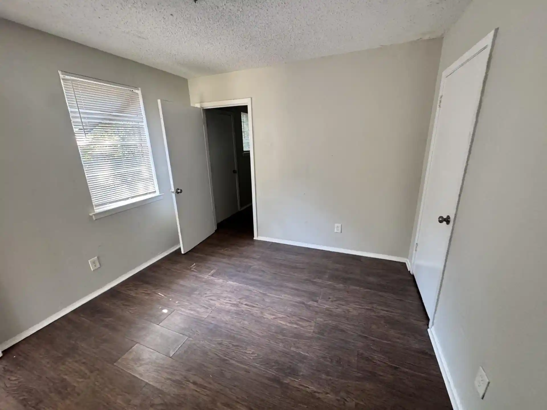 Photo 3 of House for sale at 1481 Oaklawn St, Memphis, TN 38114 | MLS# 10230747 | Listing updated on 2026-09-19