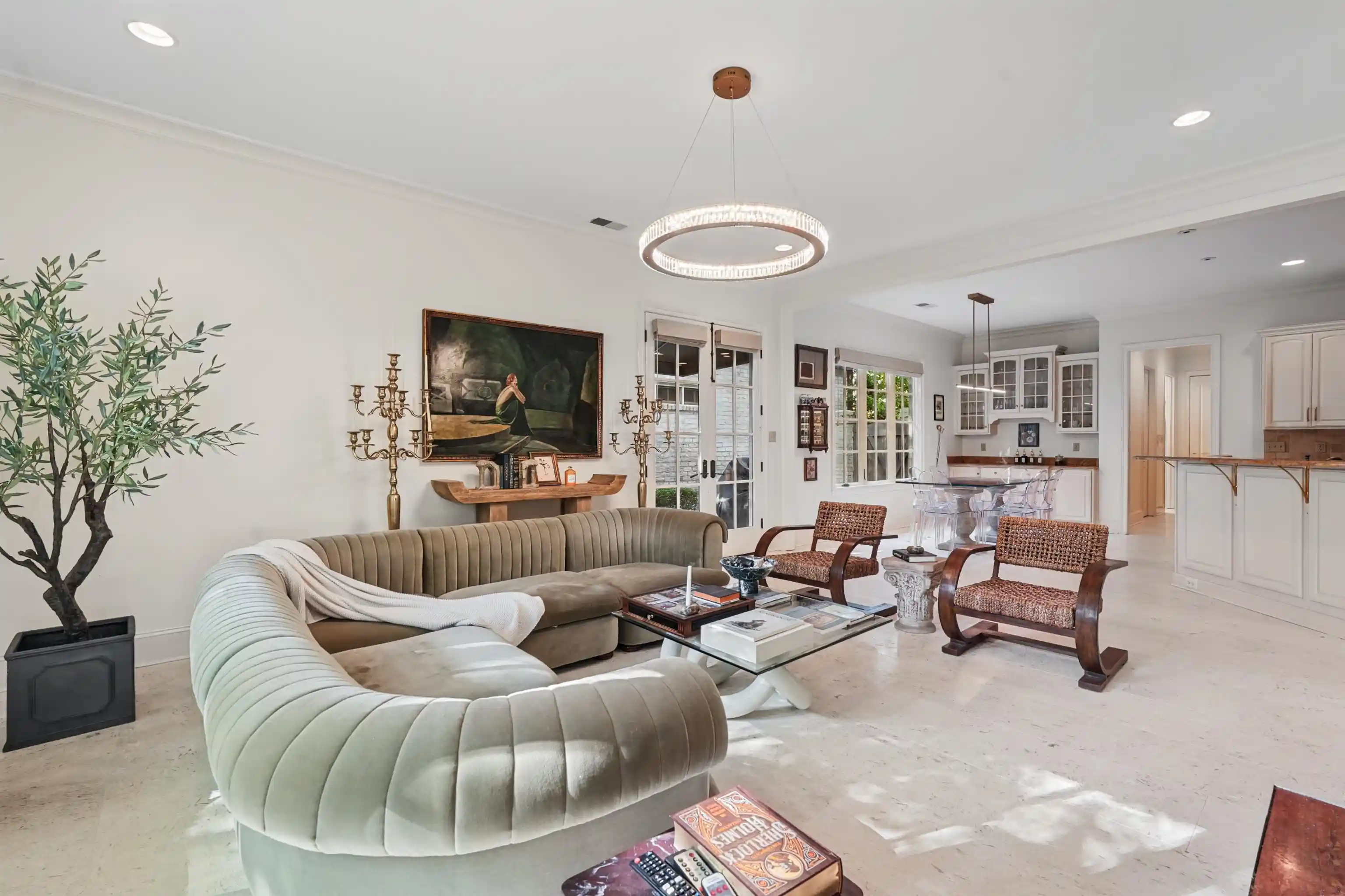 Photo 3 of Single family home for sale at 1924 Chatsworth Dr, Germantown, TN 38138 | MLS# 10230753 | Listing updated on 2026-10-08