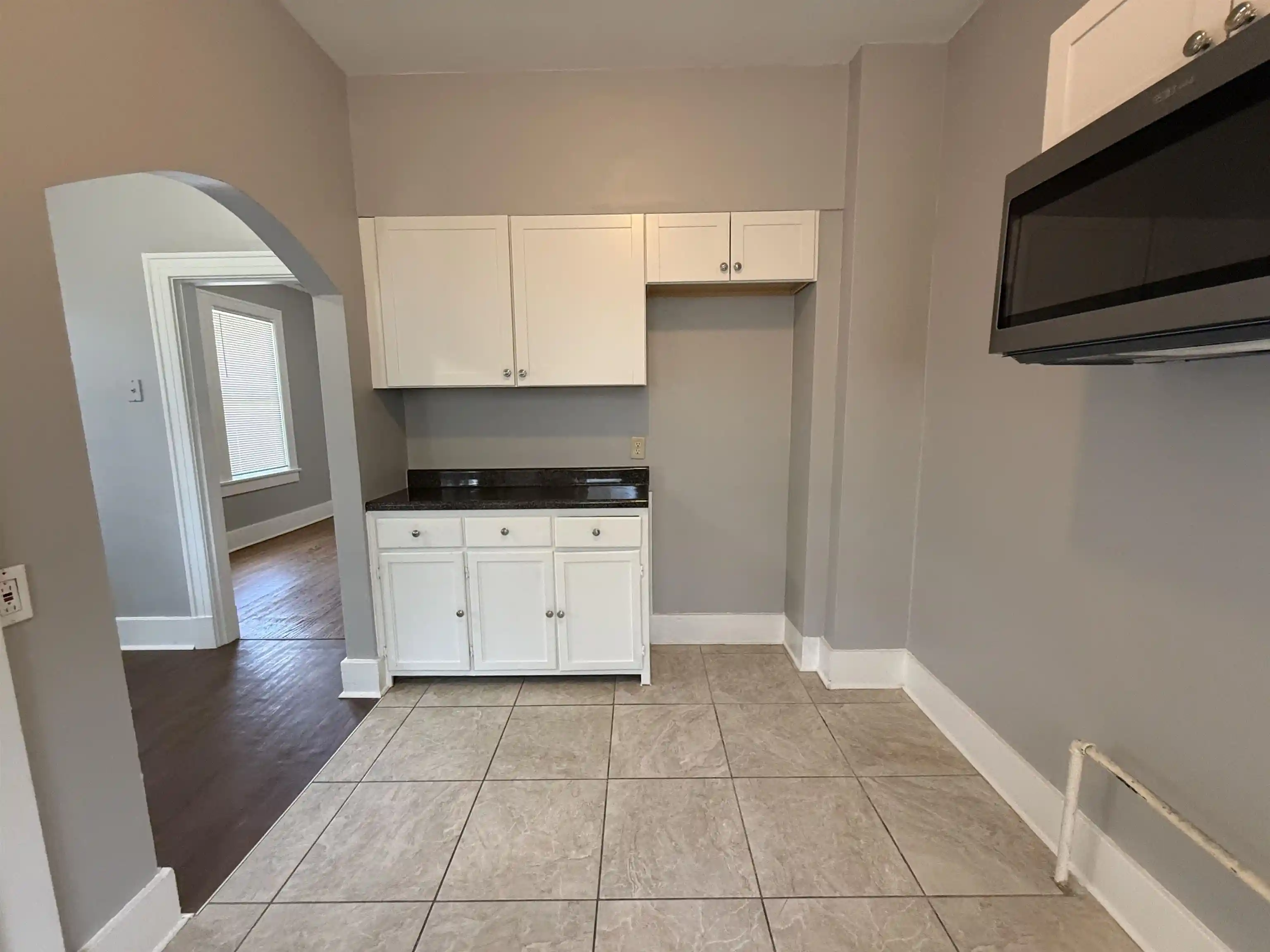 Photo 2 of Single family home for sale at 745 Holly St, Memphis, TN 38112 | MLS# 10230755 | Listing updated on 2026-10-05