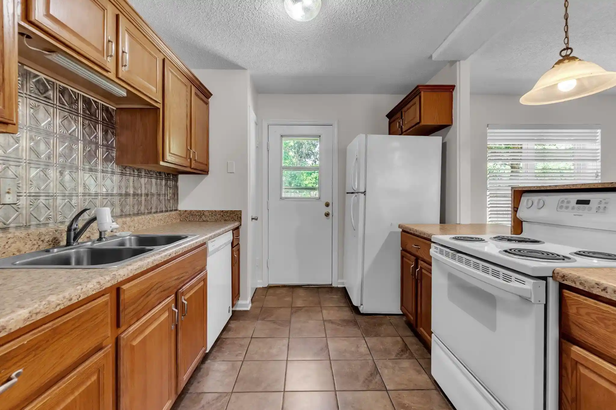 Photo 3 of Sale Pending at 2391 Barbaro Dr, Bartlett, TN 38134 | MLS# 10230761 | Listing updated on 2026-10-02