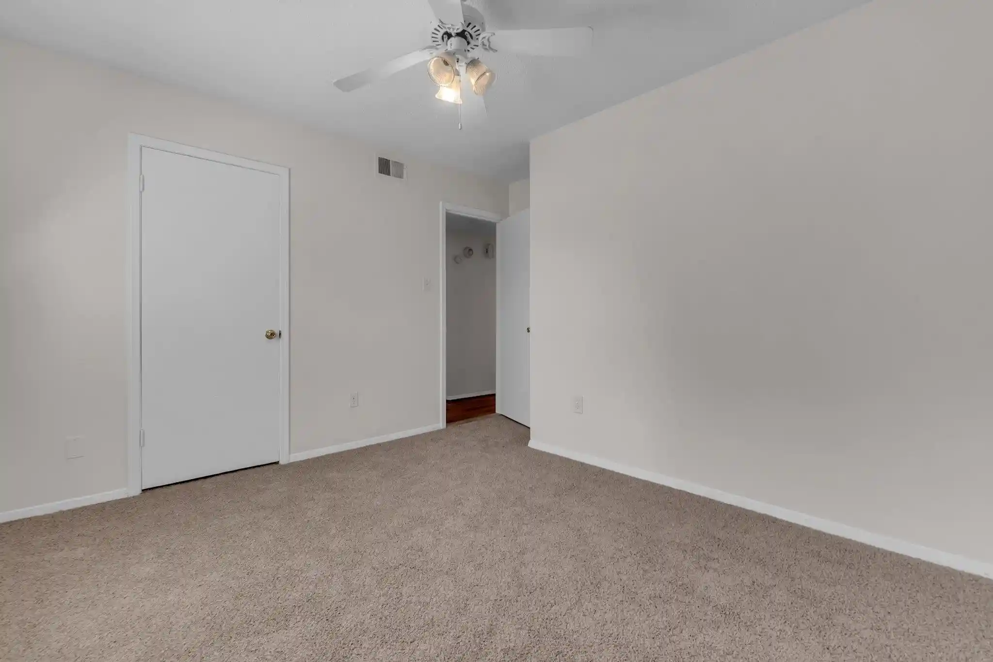 Photo 4 of Sale Pending at 2391 Barbaro Dr, Bartlett, TN 38134 | MLS# 10230761 | Listing updated on 2026-10-02