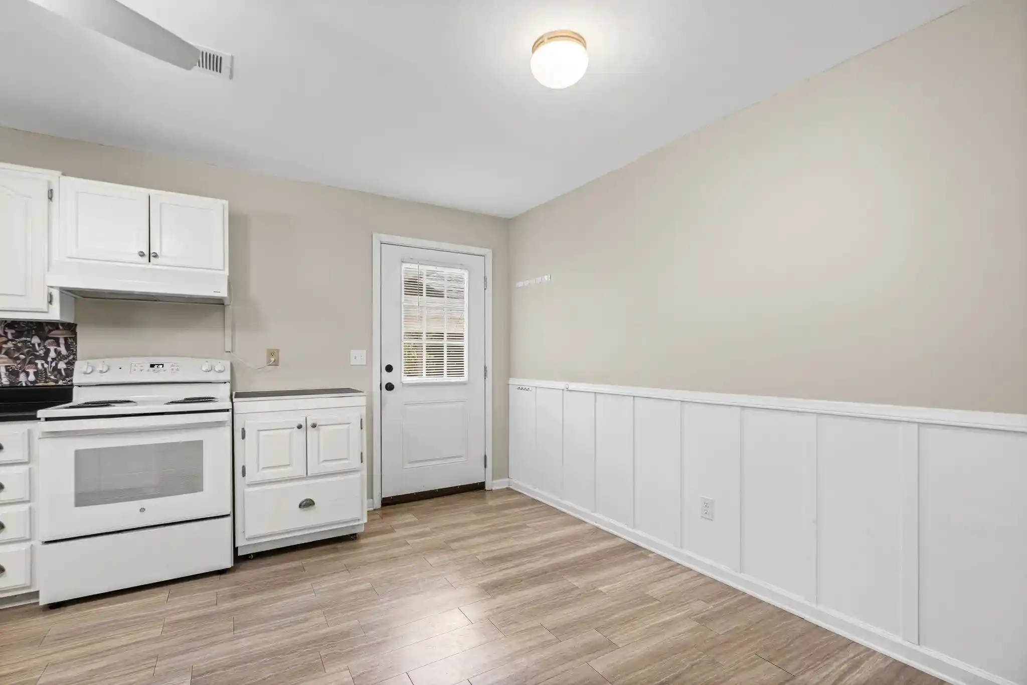 Photo 3 of Sale Pending at 271 E Woodlawn Ave, Brighton, TN 38011 | MLS# 10230774 | Listing updated on 2026-09-29