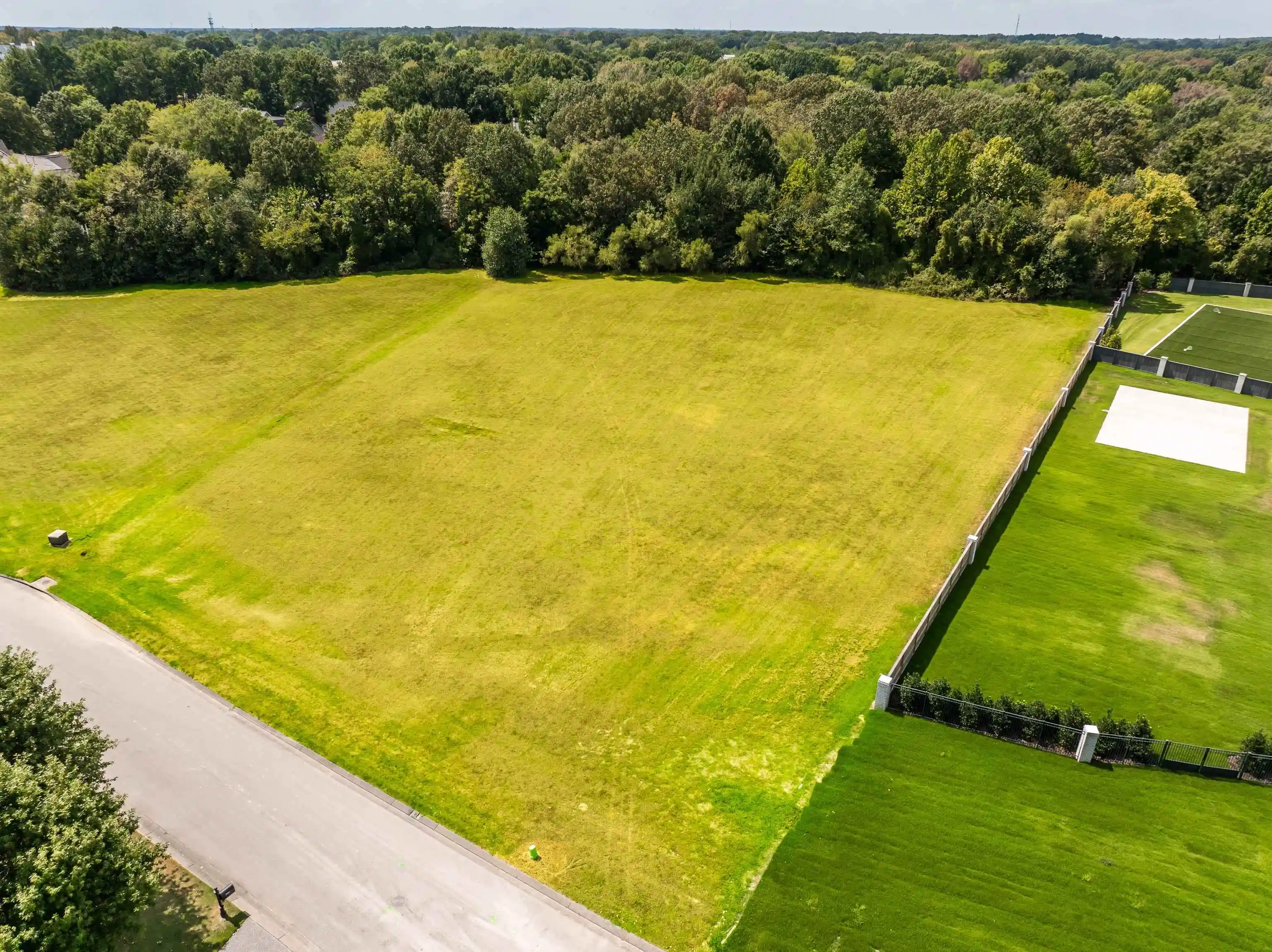 Photo 2 of Land for sale at Dubray Manor Dr, Collierville, TN 38017 | MLS# 10230785 | Listing updated on 2026-10-03