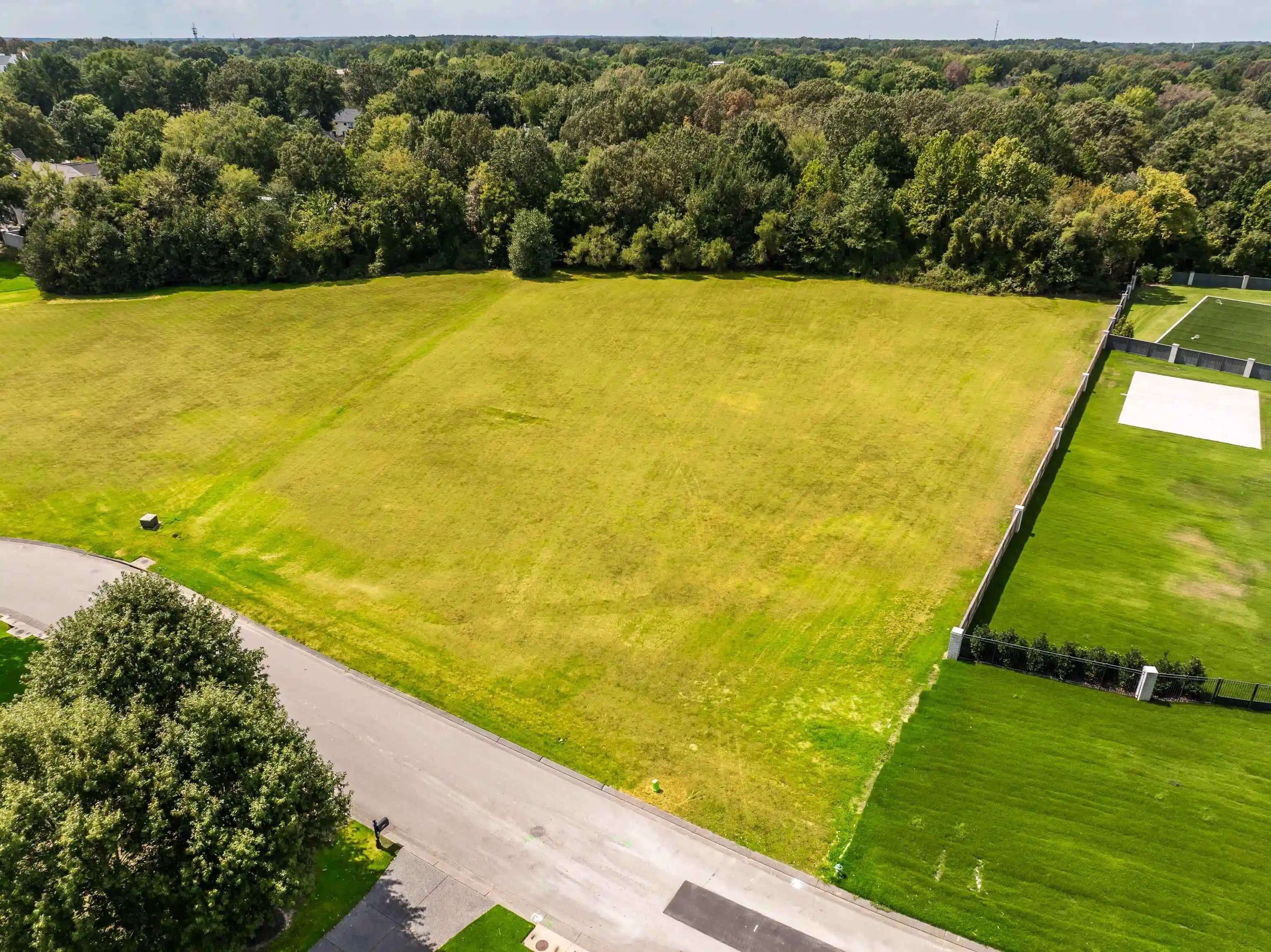 Photo 3 of Land for sale at Dubray Manor Dr, Collierville, TN 38017 | MLS# 10230785 | Listing updated on 2026-10-03