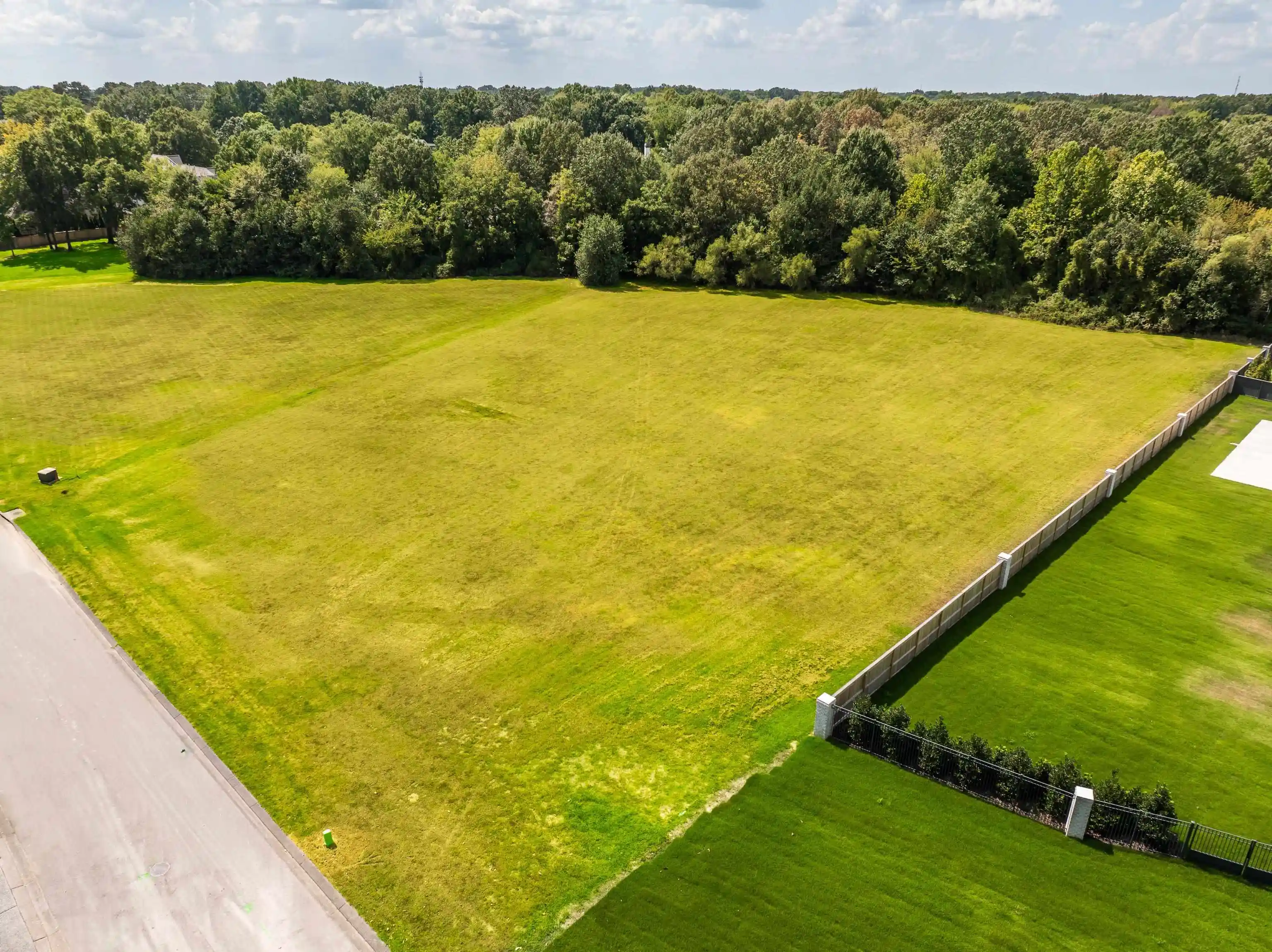 Photo 3 of Land for sale at Dubray Manor Dr, Collierville, TN 38017 | MLS# 10230785 | Listing updated on 2026-10-03