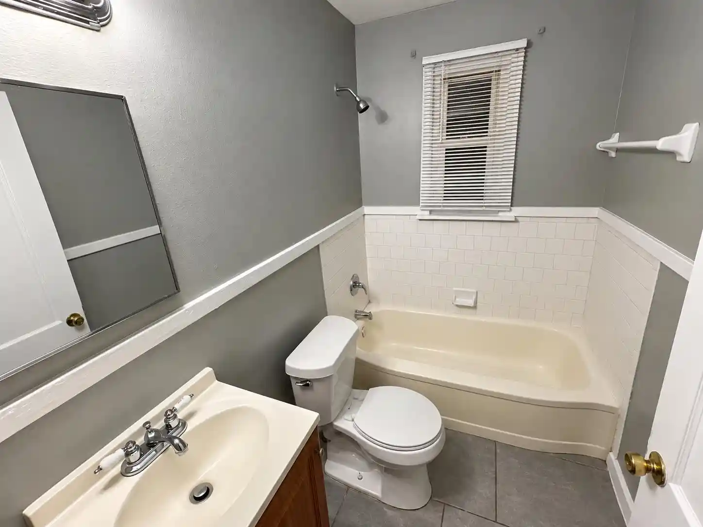 Photo 2 of Single family home for sale at 2112 Stovall Ave, Memphis, TN 38108 | MLS# 10230795 | Listing updated on 2026-09-21