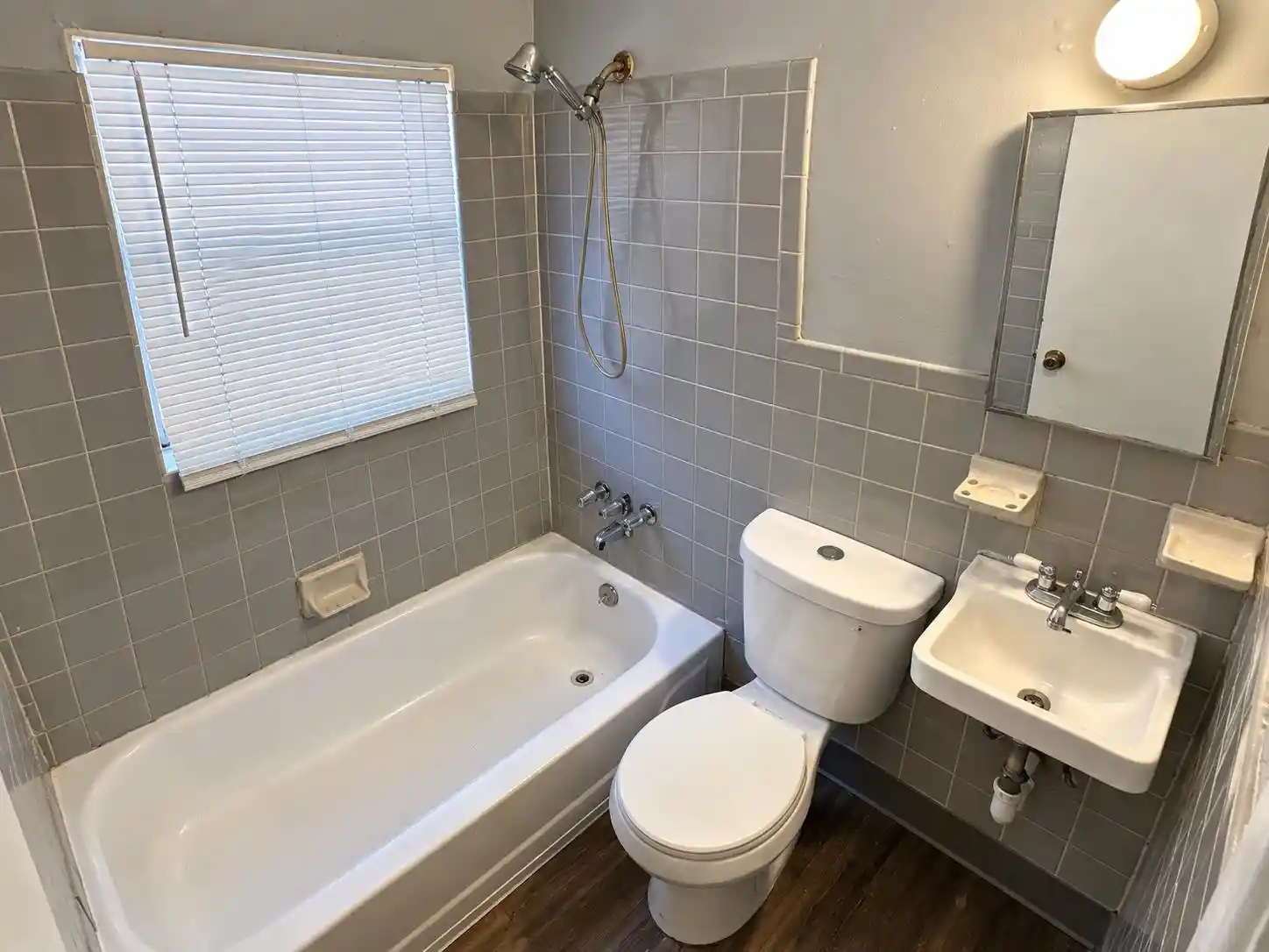Photo 2 of Single family home for sale at 2396 Vandale Ave, Memphis, TN 38108 | MLS# 10230800 | Listing updated on 2026-09-21