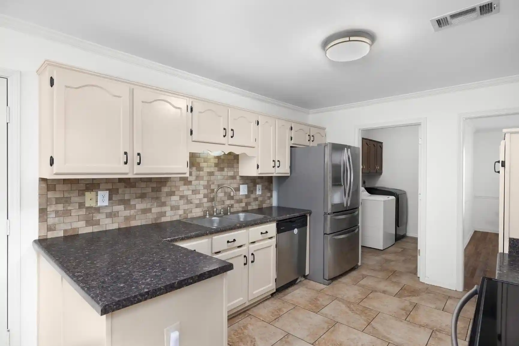 Photo 3 of Single family home for sale at 6649 Vallendar Cv, Bartlett, TN 38135 | MLS# 10230815 | Listing updated on 2026-09-23