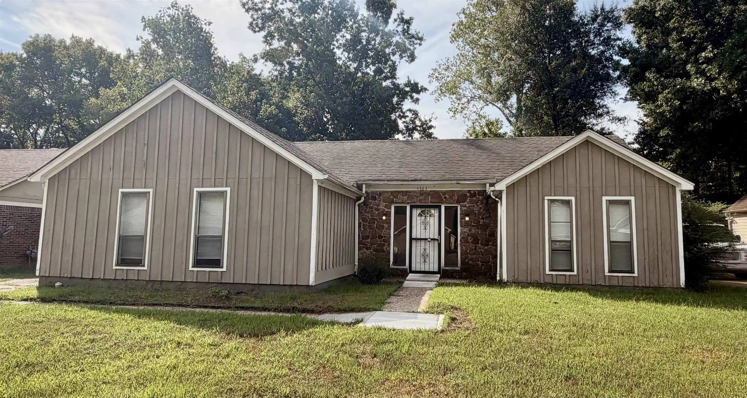 Photo 1 of Single family home for sale at 5363 Gloucester Ave, Memphis, TN 38135 | MLS# 10230820 | Listing updated on 2026-09-21