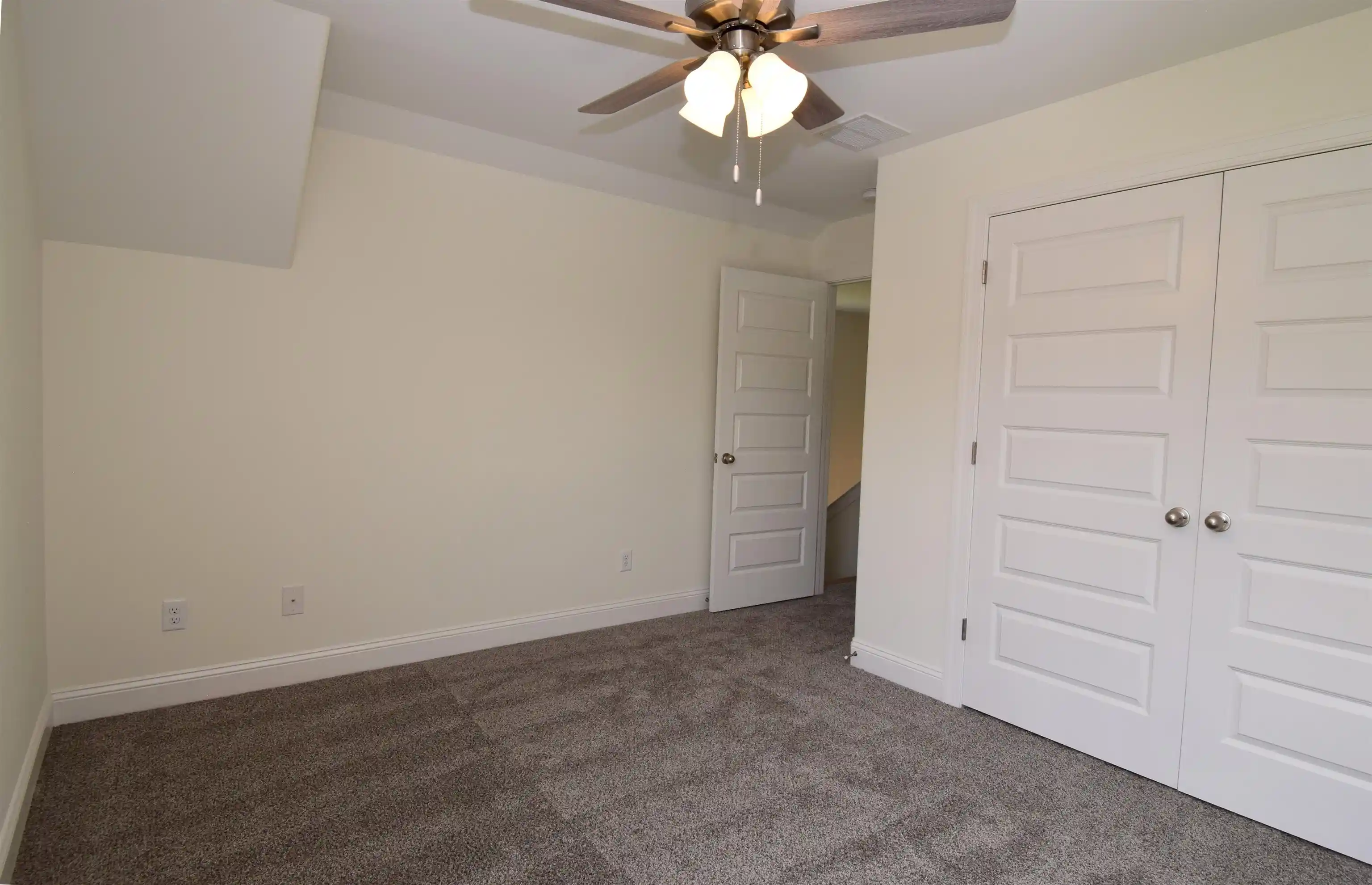 Photo 3 of Sale Pending at 250 Centerline Roper Loop, Byhalia, MS 38611 | MLS# 10230827 | Listing updated on 2026-09-21