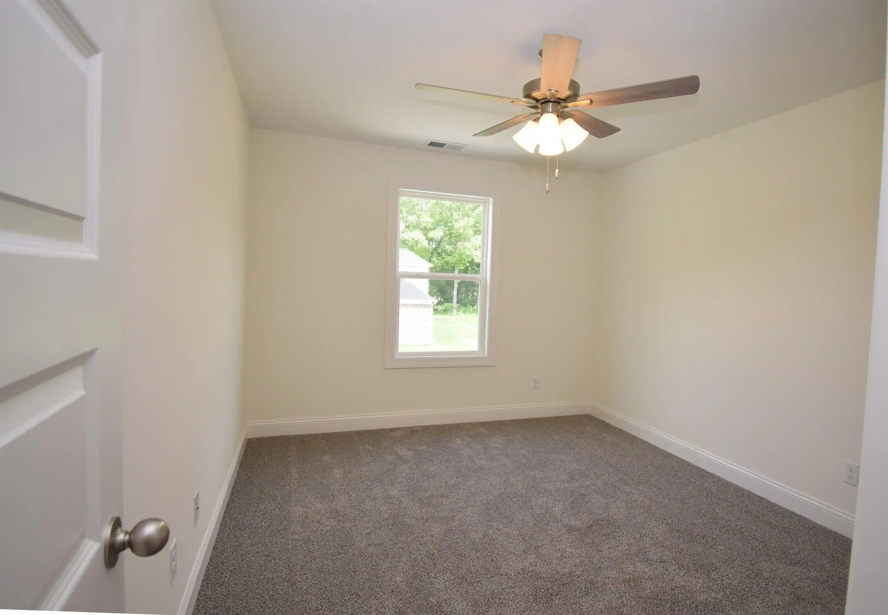 Photo 4 of Sale Pending at 250 Centerline Roper Loop, Byhalia, MS 38611 | MLS# 10230827 | Listing updated on 2026-09-21