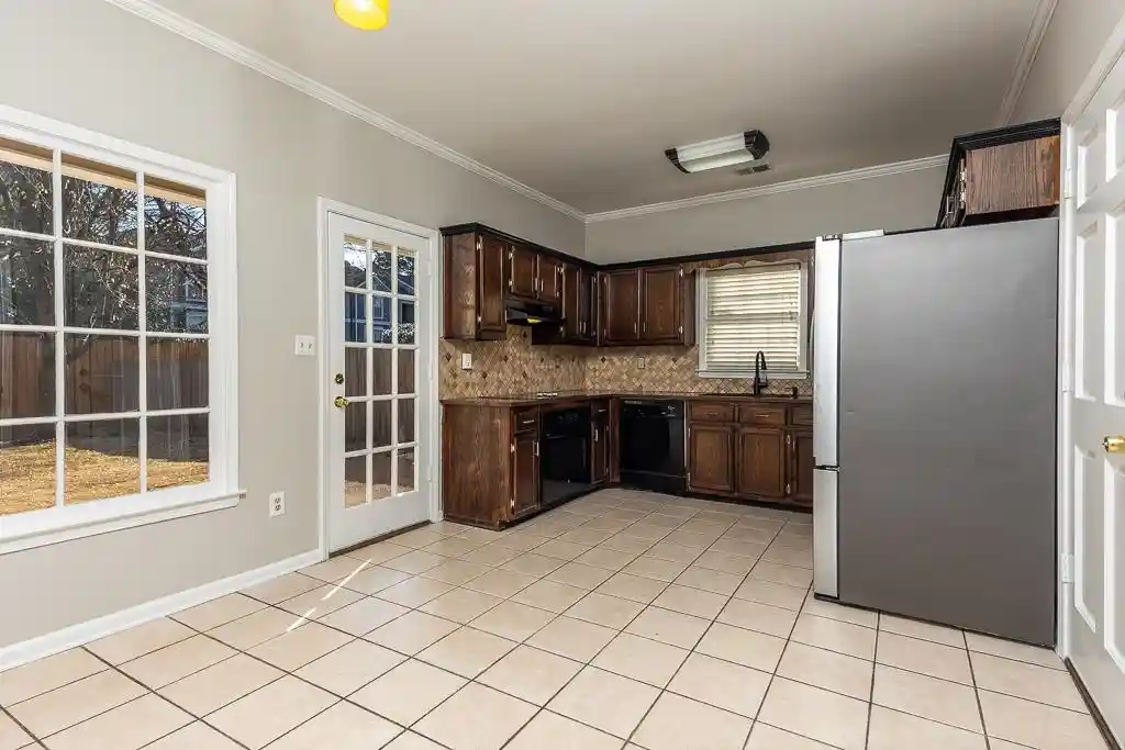Photo 3 of Sale Pending at 145 Riverwalk Pl, Memphis, TN 38103 | MLS# 10230831 | Listing updated on 2026-09-24