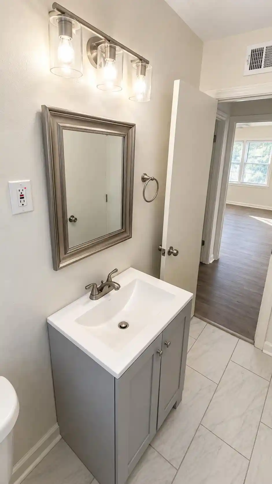 Photo 3 of Single family home for sale at 1984 Gayle Ave, Memphis, TN 38127 | MLS# 10230847 | Listing updated on 2026-09-21