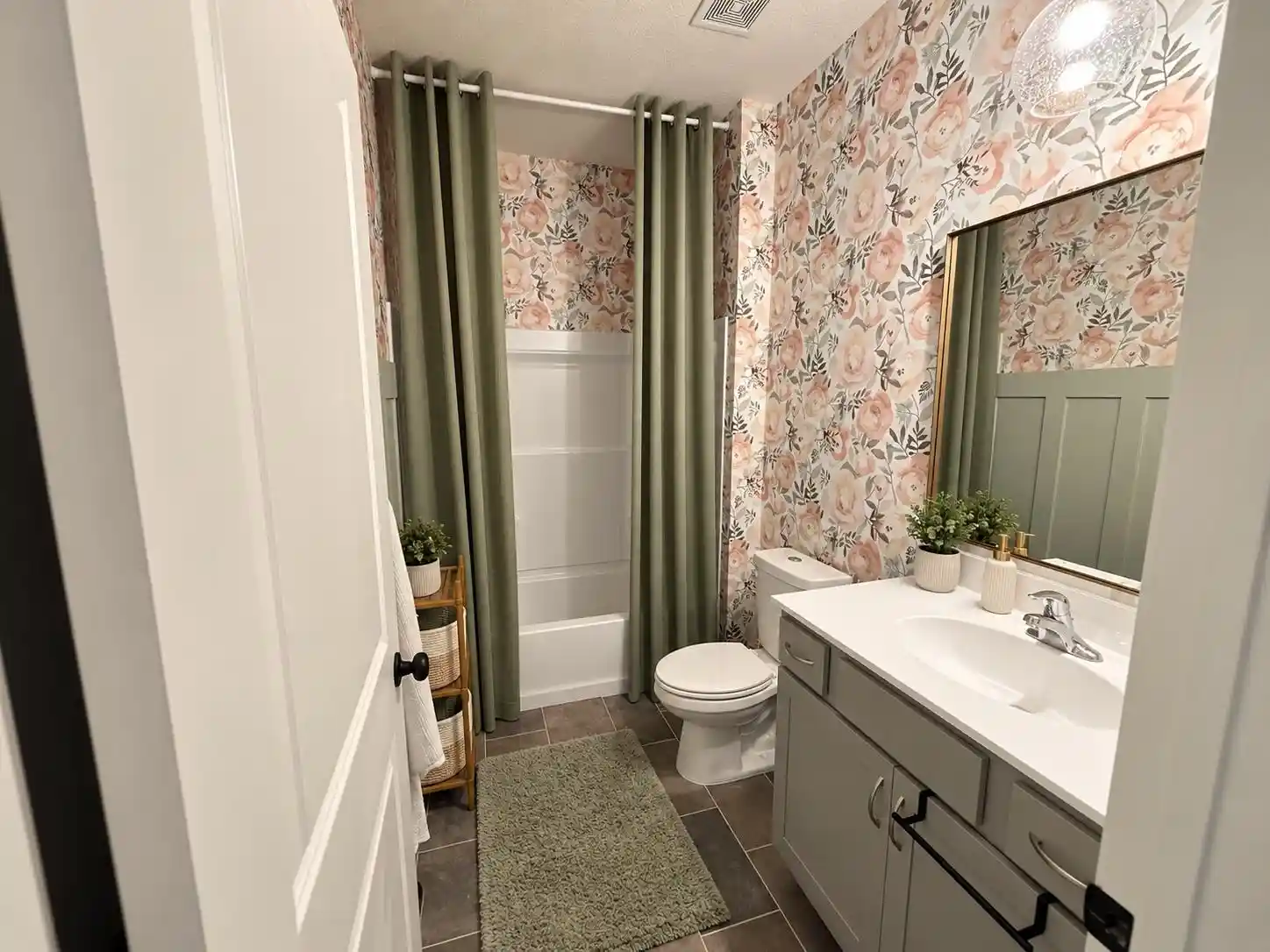 Photo 2 of Single family home for sale at 330 Colonial Hts Dr, Munford, TN 38058 | MLS# 10230861 | Listing updated on 2026-09-28