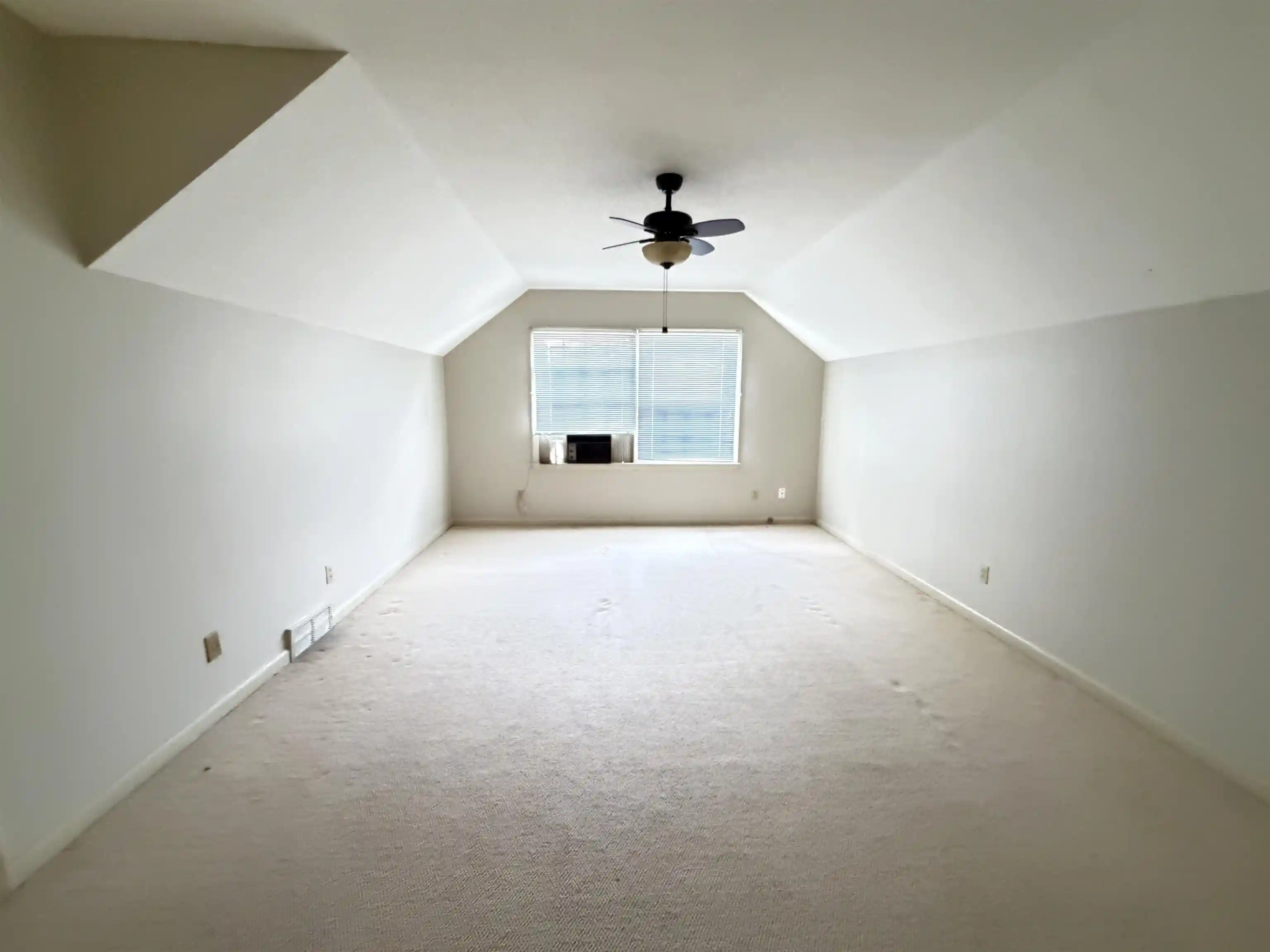 Photo 4 of Single family home for sale at 5050 Cole Rd, Memphis, TN 38117 | MLS# 10230863 | Listing updated on 2026-09-22