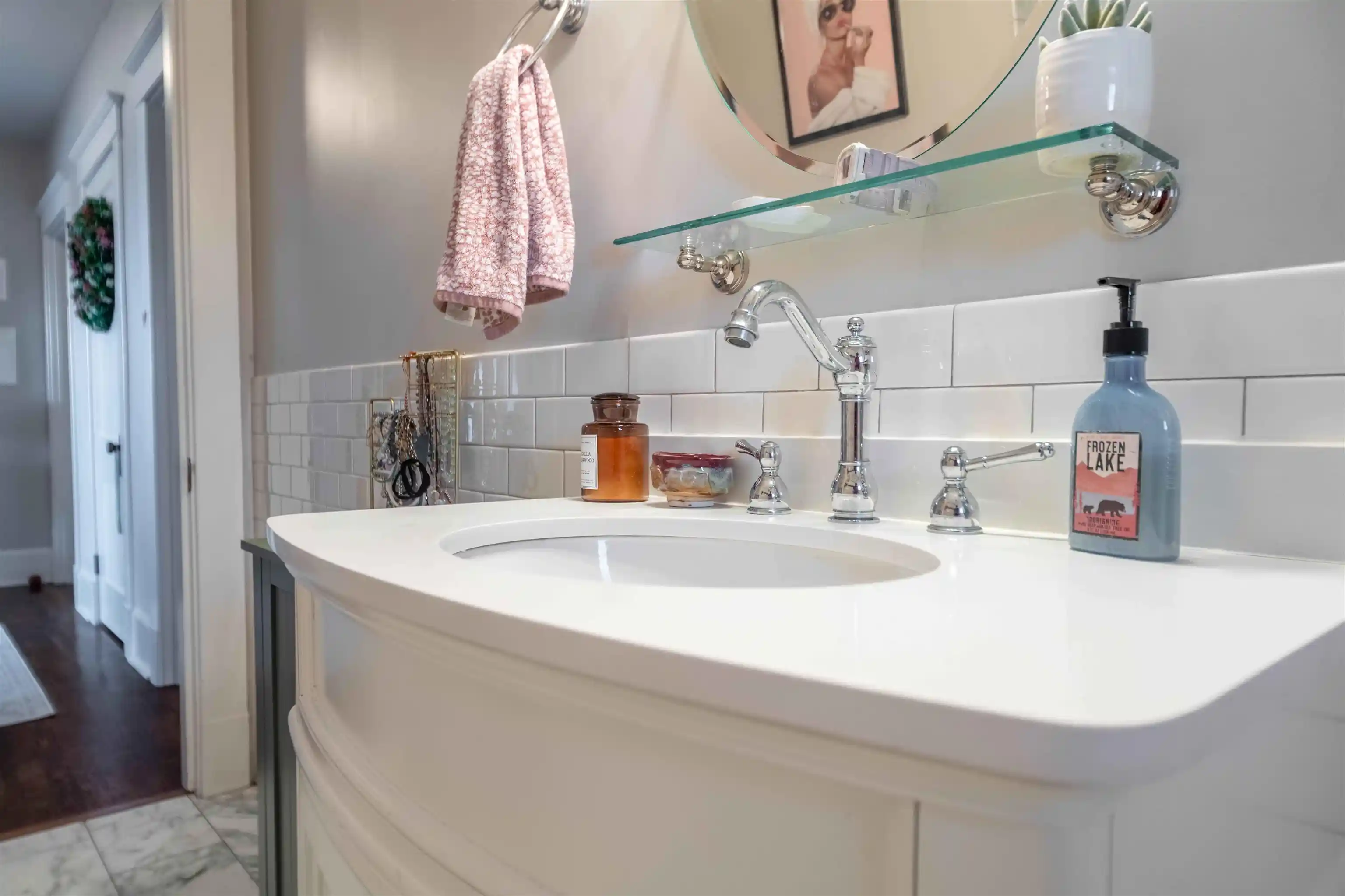 Photo 3 of Condo for sale at 1116 Poplar Ave #6, Memphis, TN 38105 | MLS# 10230882 | Listing updated on 2026-09-22