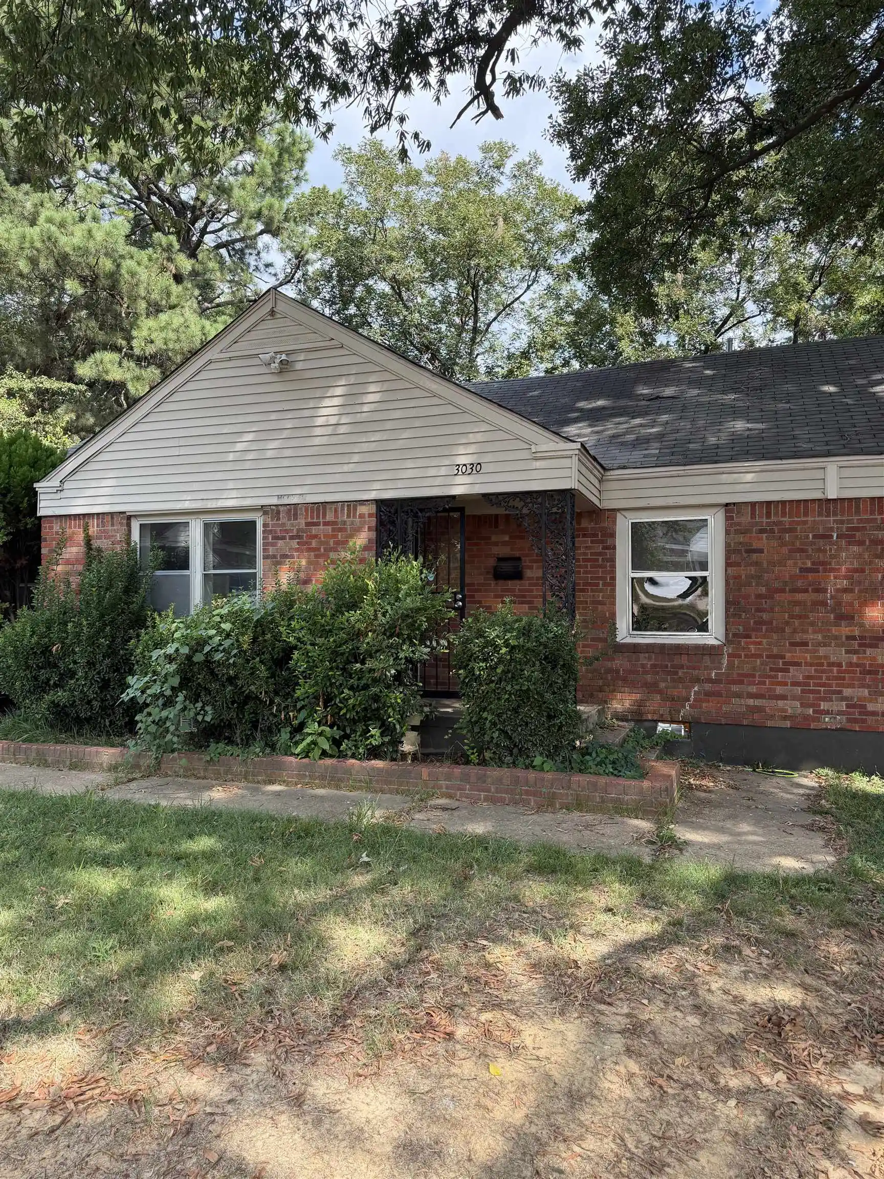 Photo 3 of Single family home for sale at 3030 Mccool Ave, Memphis, TN 38114 | MLS# 10230903 | Listing updated on 2026-09-22