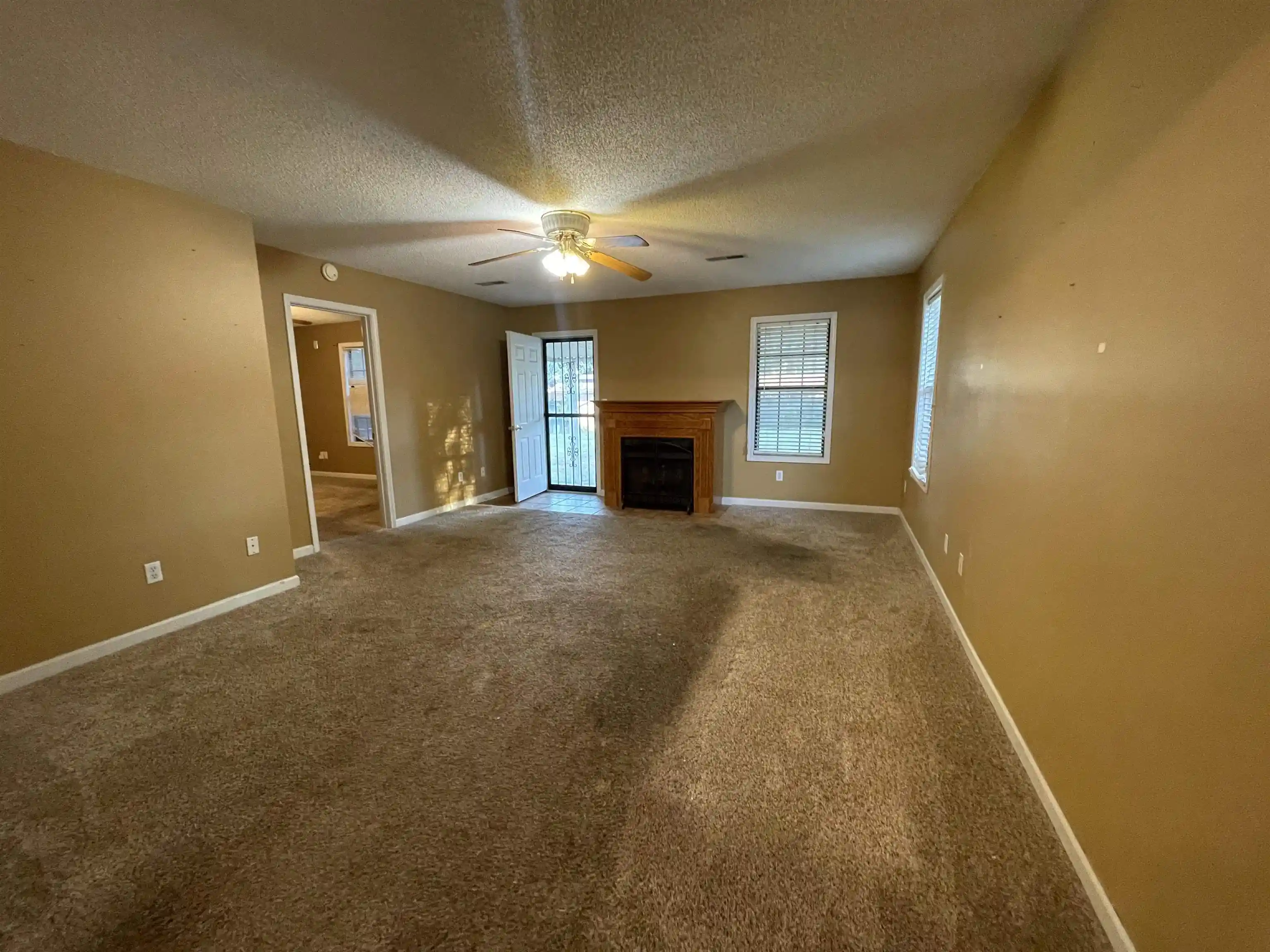Photo 3 of Sale Pending at 4663 S Doris Cir, Millington, TN 38053 | MLS# 10230913 | Listing updated on 2026-09-28