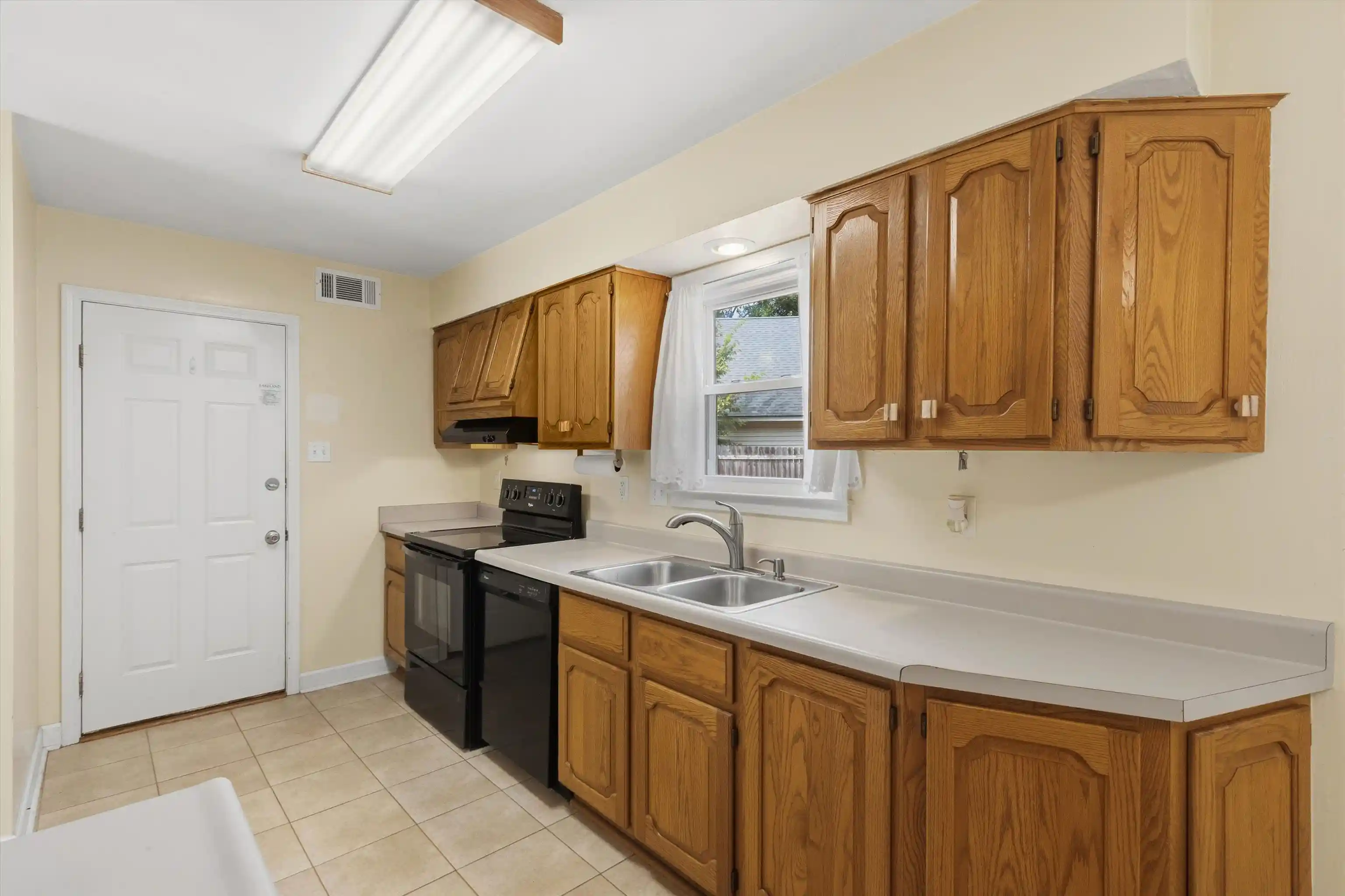 Photo 3 of Single family home for sale at 3032 Delvan Cv, Lakeland, TN 38002 | MLS# 10230925 | Listing updated on 2026-10-08