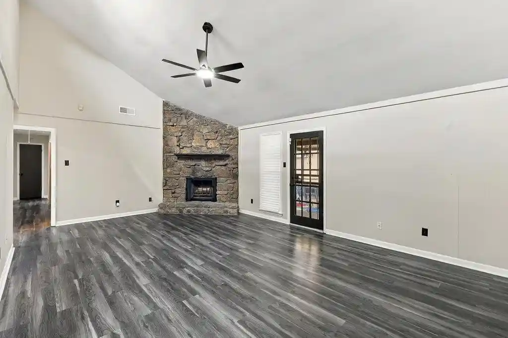 Photo 3 of Sale Pending at 6674 Reindeer Ave, Memphis, TN 38115 | MLS# 10230944 | Listing updated on 2026-09-26
