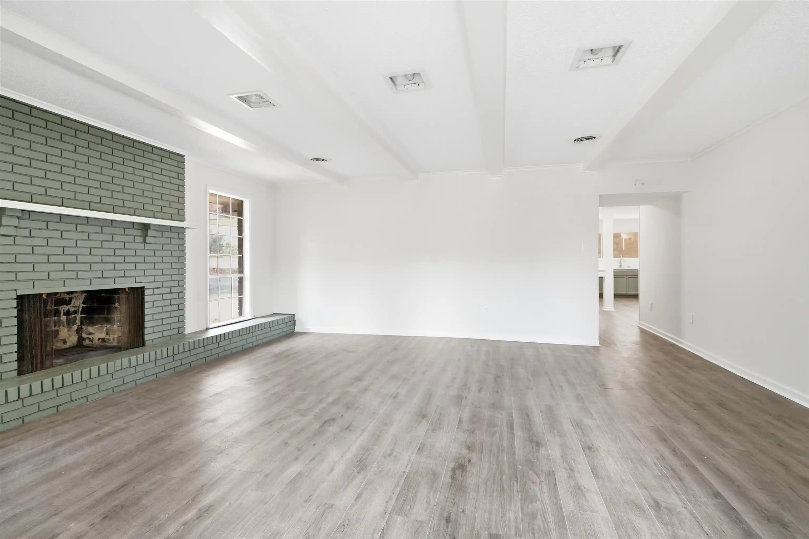 Photo 3 of Single family home for sale at 1929 Goodhaven Dr, Memphis, TN 38116 | MLS# 10230955 | Listing updated on 2026-09-25