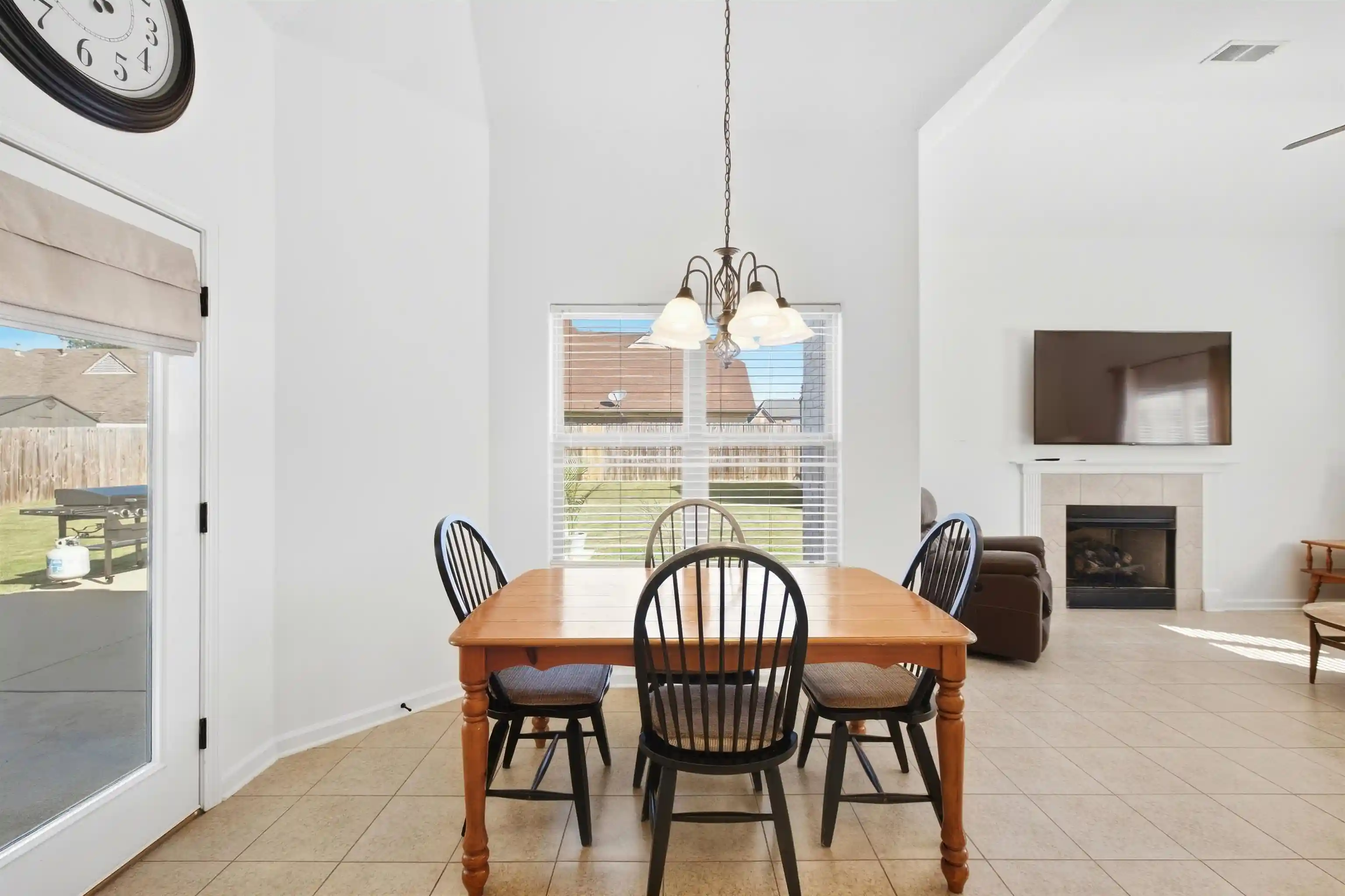 Photo 4 of Single family home for sale at 7920 Pips Ridge Ln, Bartlett, TN 38133 | MLS# 10230956 | Listing updated on 2026-10-05
