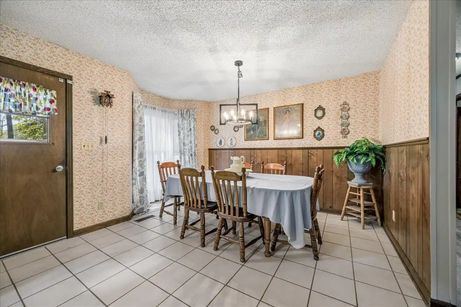 Photo 3 of Single family home for sale at 341 Ray Ln, Covington, TN 38019 | MLS# 10230958 | Listing updated on 2026-09-23
