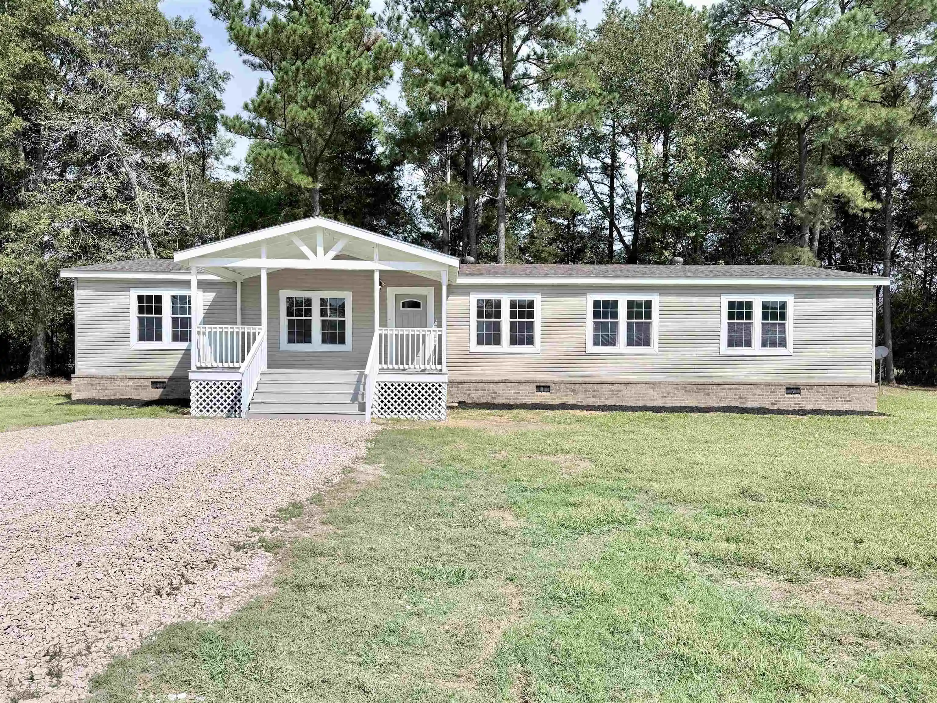 Photo 1 of Sale Pending at 360 Goodwyn Loop, Moscow, TN 38057 | MLS# 10230976 | Listing updated on 2026-10-08