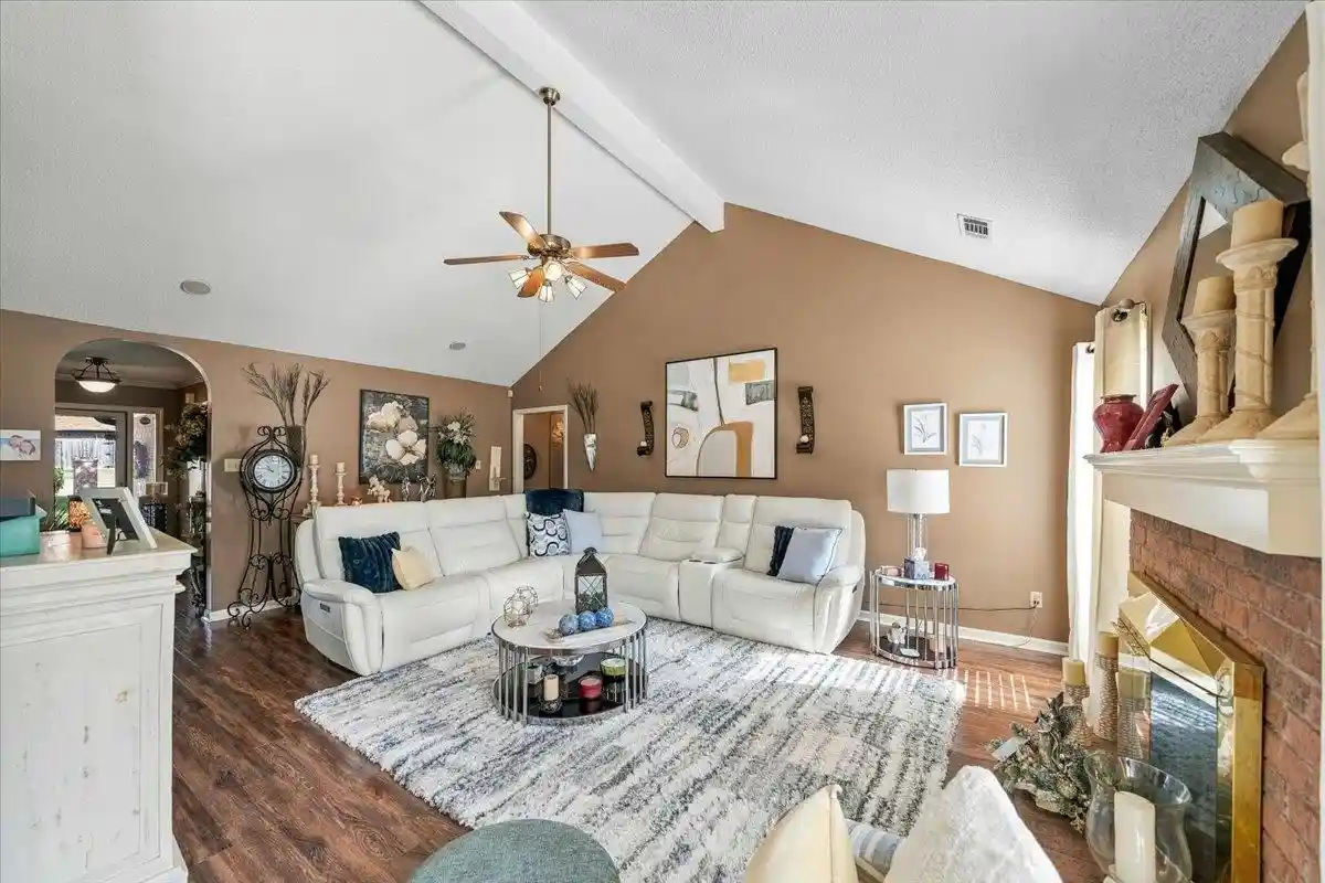 Photo 3 of Single family home for sale at 6449 Gillia Cir, Bartlett, TN 38135 | MLS# 10230977 | Listing updated on 2026-09-24