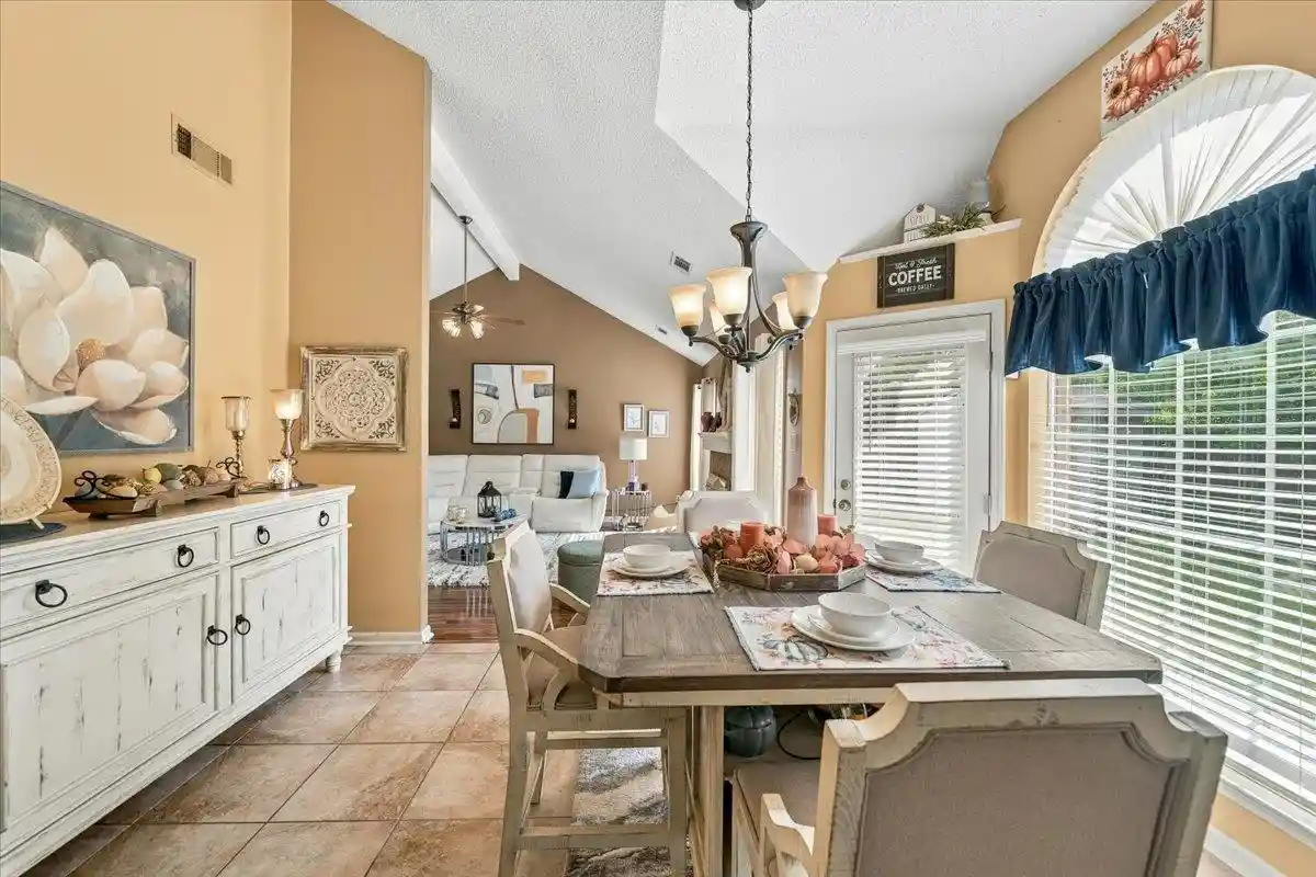Photo 4 of Single family home for sale at 6449 Gillia Cir, Bartlett, TN 38135 | MLS# 10230977 | Listing updated on 2026-09-24