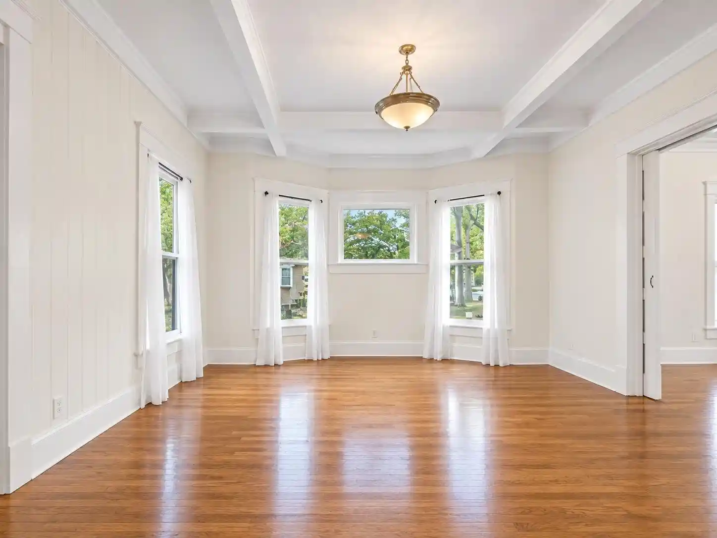 Photo 3 of Single family home for sale at 2058 Cowden Ave, Memphis, TN 38104 | MLS# 10230992 | Listing updated on 2026-09-23