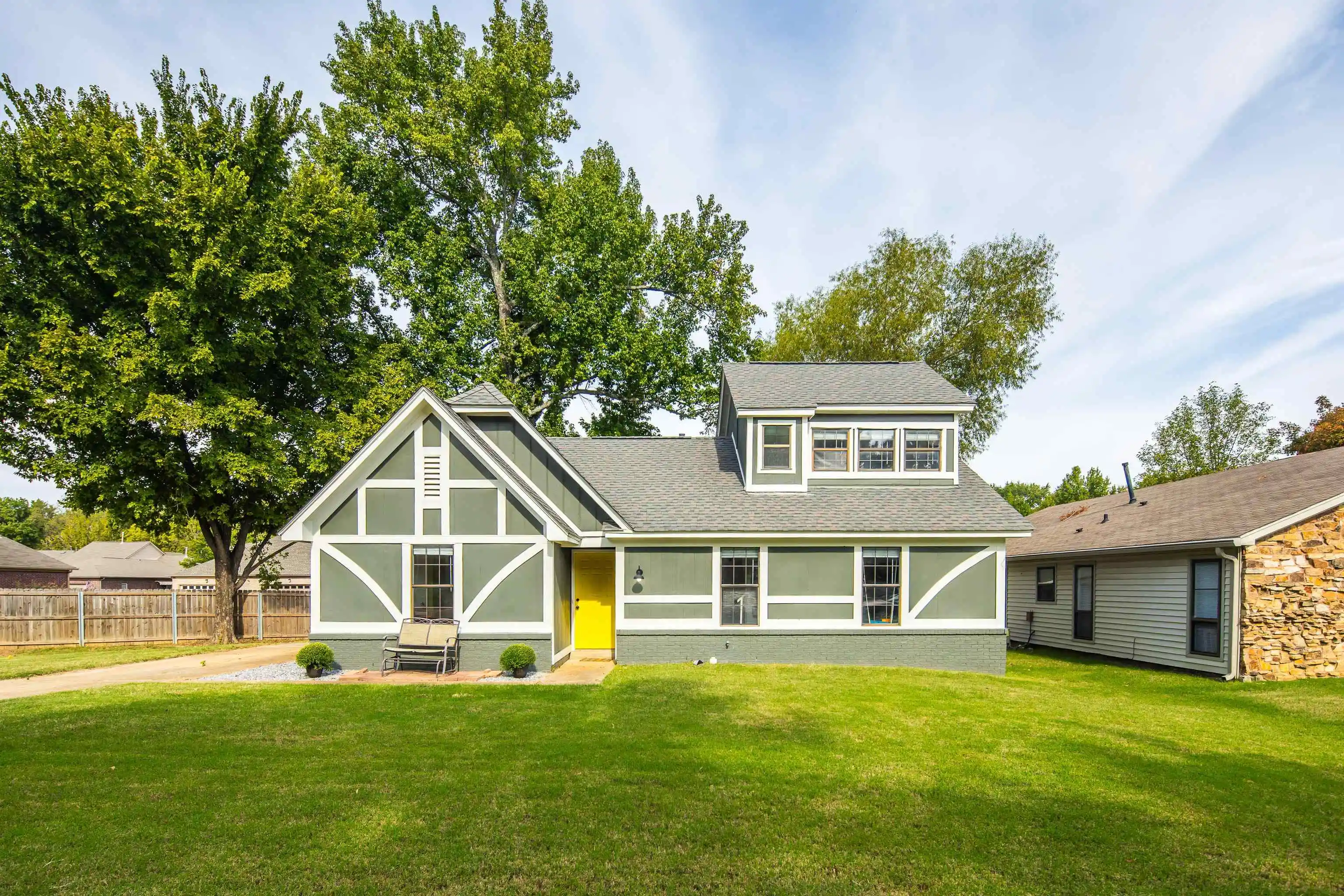 Photo 1 of Single family home for sale at 3075 Sleepy Holw Dr, Bartlett, TN 38134 | MLS# 10231002 | Listing updated on 2026-10-02