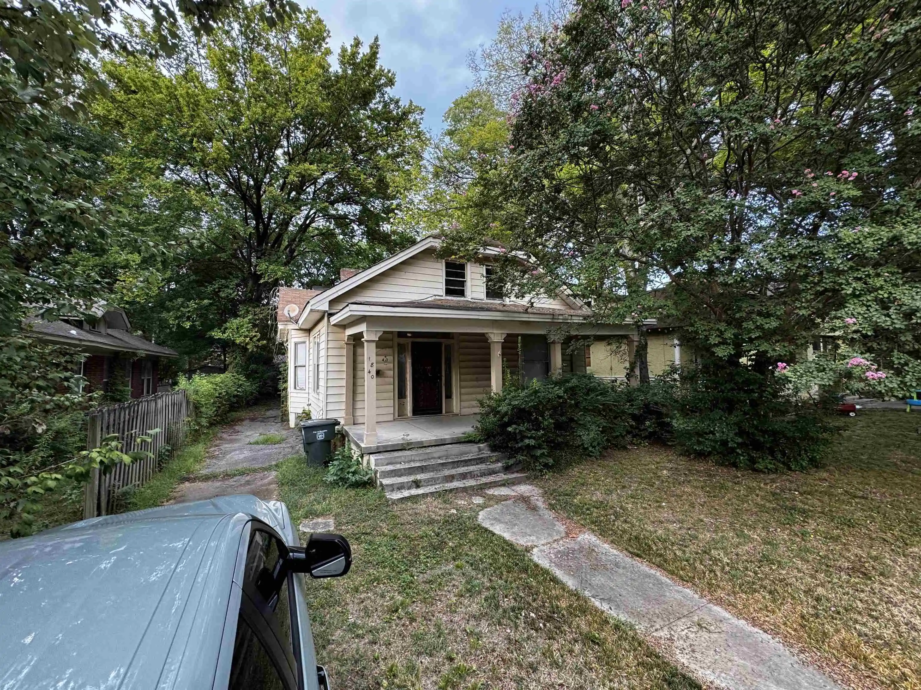 Photo 1 of Single family home for sale at 1840 Young Ave, Memphis, TN 38114 | MLS# 10231010 | Listing updated on 2026-10-05