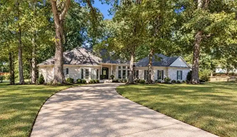 Photo 1 of Single family home for sale at 35 Chris Joe Rd, Oakland, TN 38060 | MLS# 10231011 | Listing updated on 2026-10-08