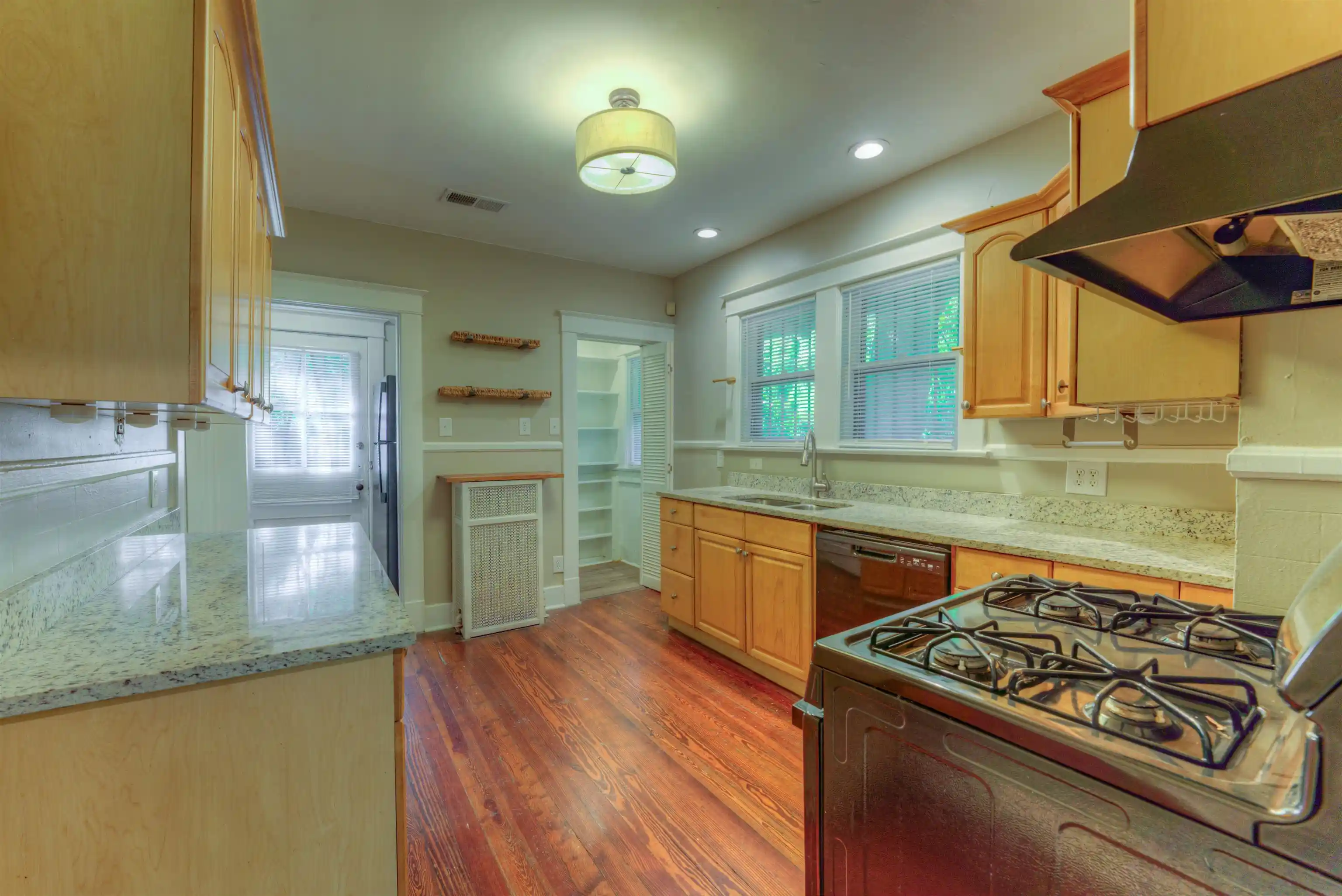 Photo 1 of Single family home for sale at 345 Malvern St, Memphis, TN 38104 | MLS# 10231022 | Listing updated on 2026-10-29