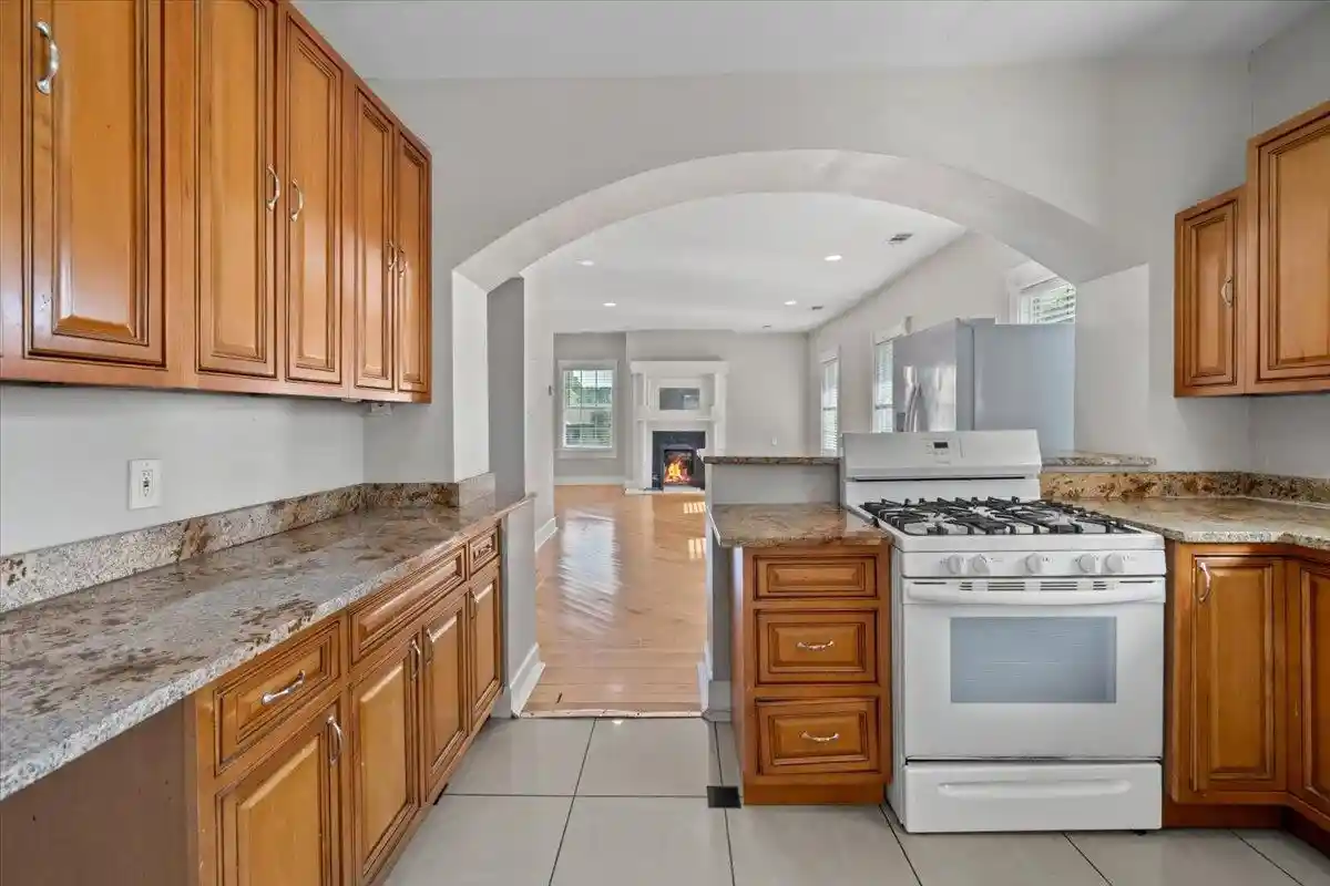 Photo 4 of Townhouse for sale at 196 N Mcneil St, Memphis, TN 38112 | MLS# 10231039 | Listing updated on 2026-09-24