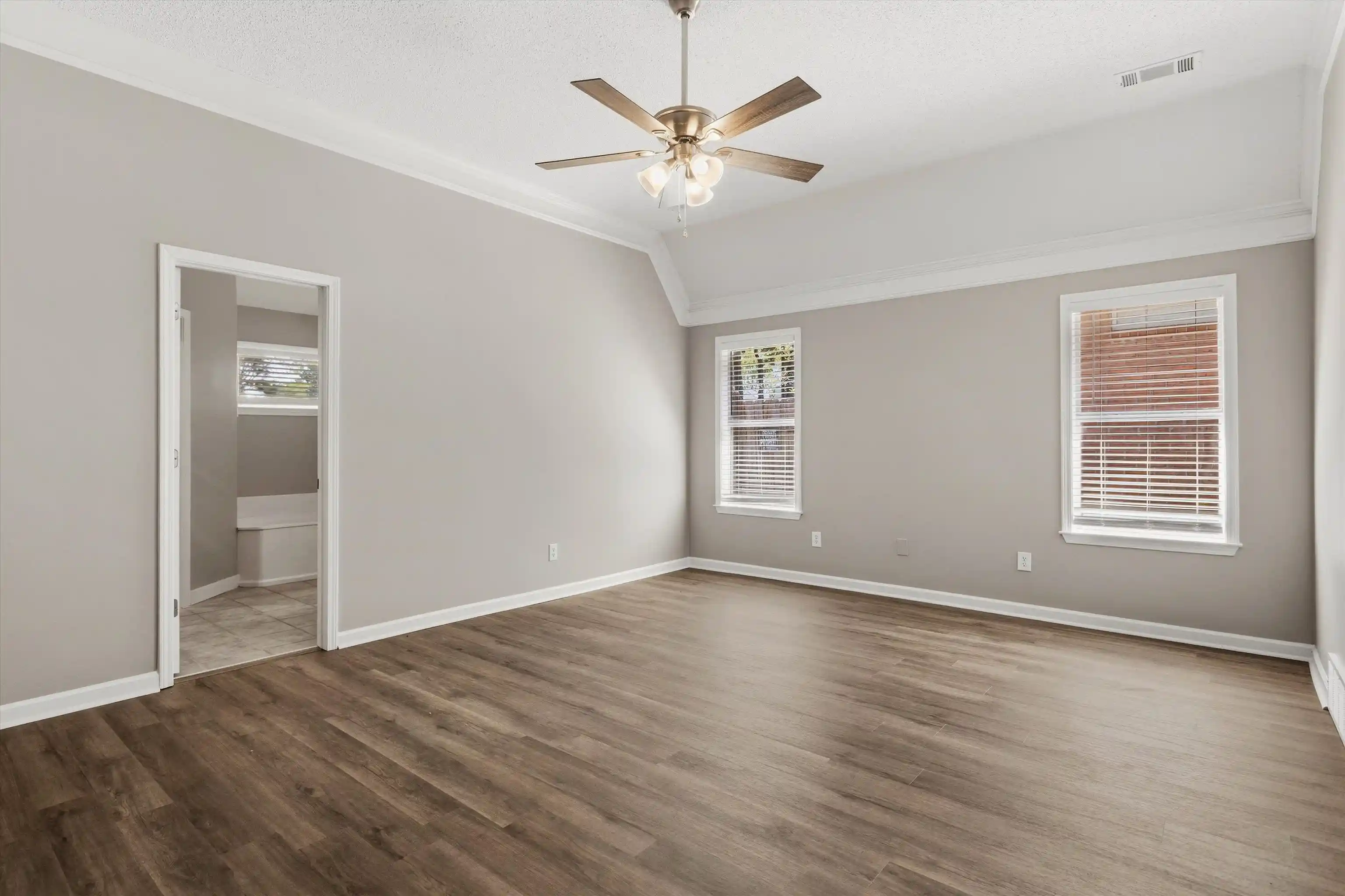 Photo 3 of Single family home for sale at 4890 Rivercrest Ln, Bartlett, TN 38135 | MLS# 10231047 | Listing updated on 2026-09-24