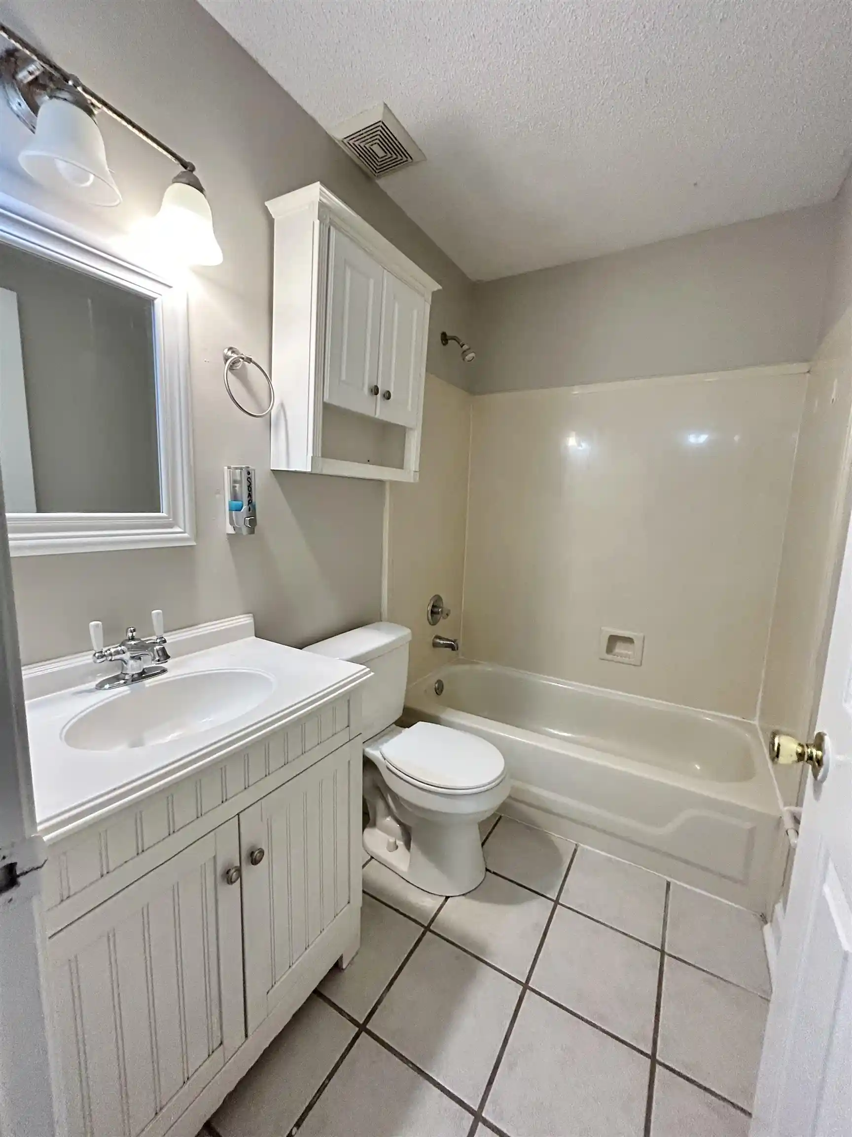 Photo 2 of Single family home for sale at 1117 Dove Holw Cir, Cordova, TN 38018 | MLS# 10231053 | Listing updated on 2026-10-08
