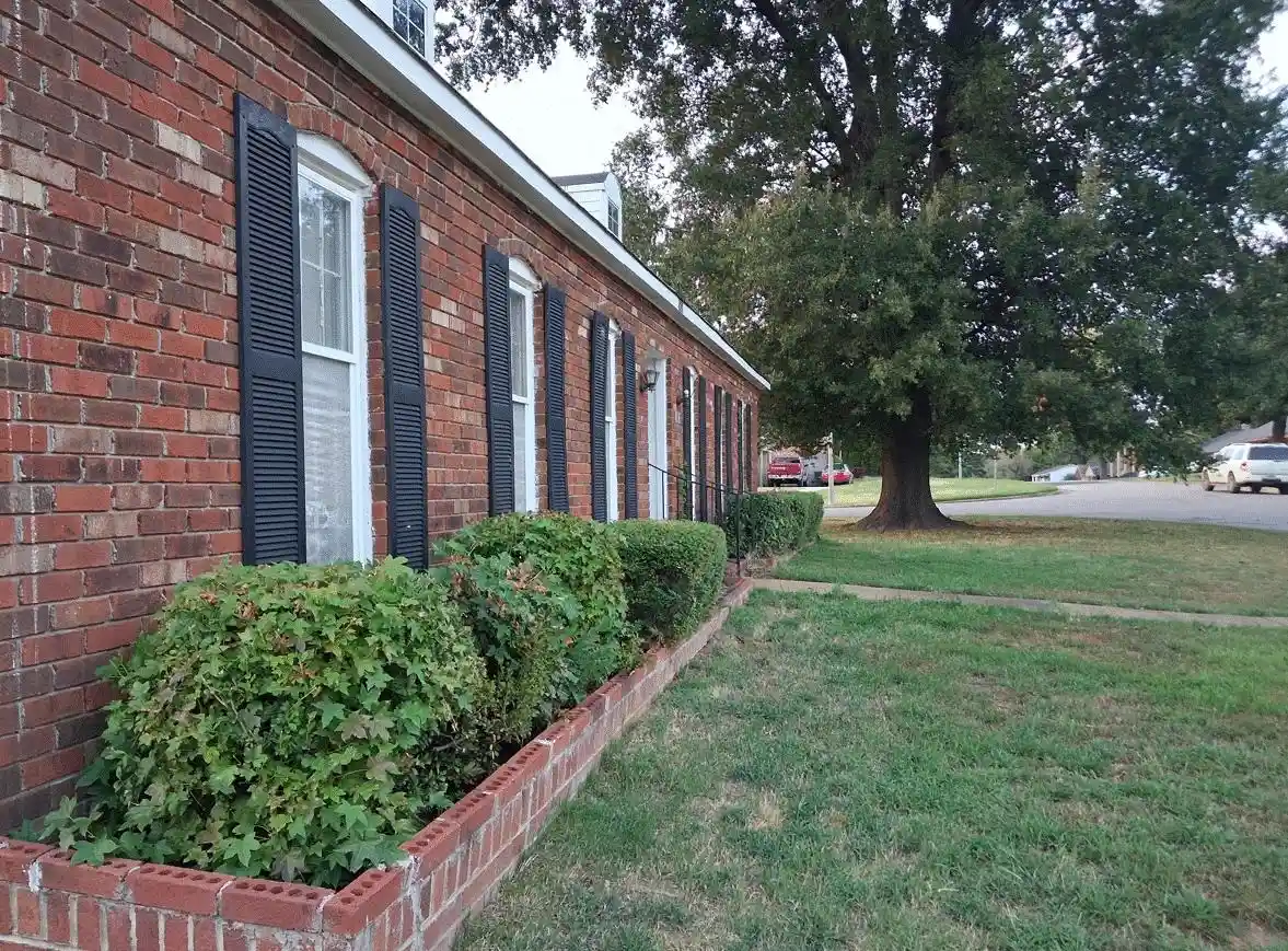 Photo 2 of Townhouse for sale at 5439 Santa Barbara St, Memphis, TN 38116 | MLS# 10231063 | Listing updated on 2026-09-25