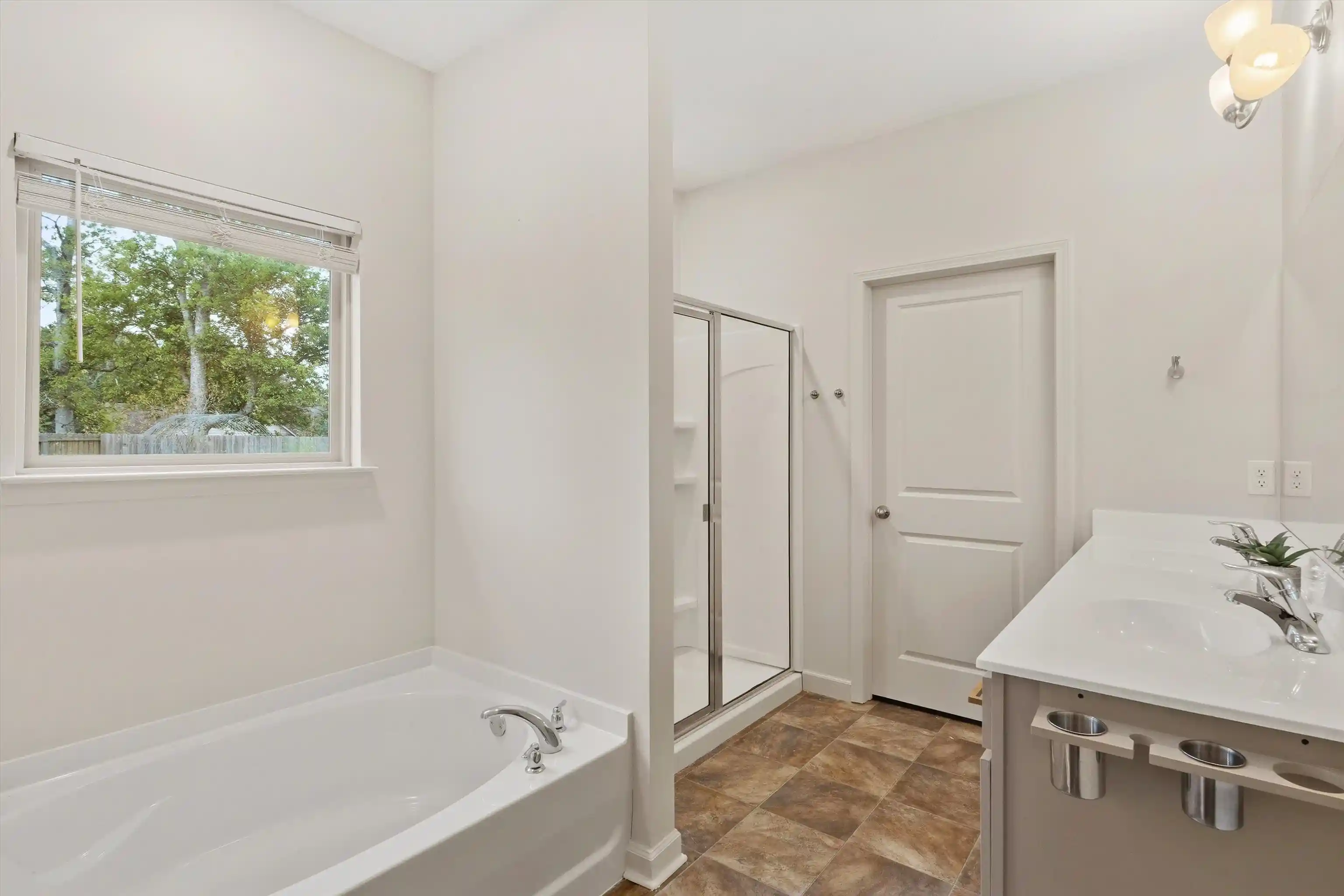 Photo 4 of Single family home for sale at 110 Lilly Cv, Oakland, TN 38060 | MLS# 10231064 | Listing updated on 2026-10-03